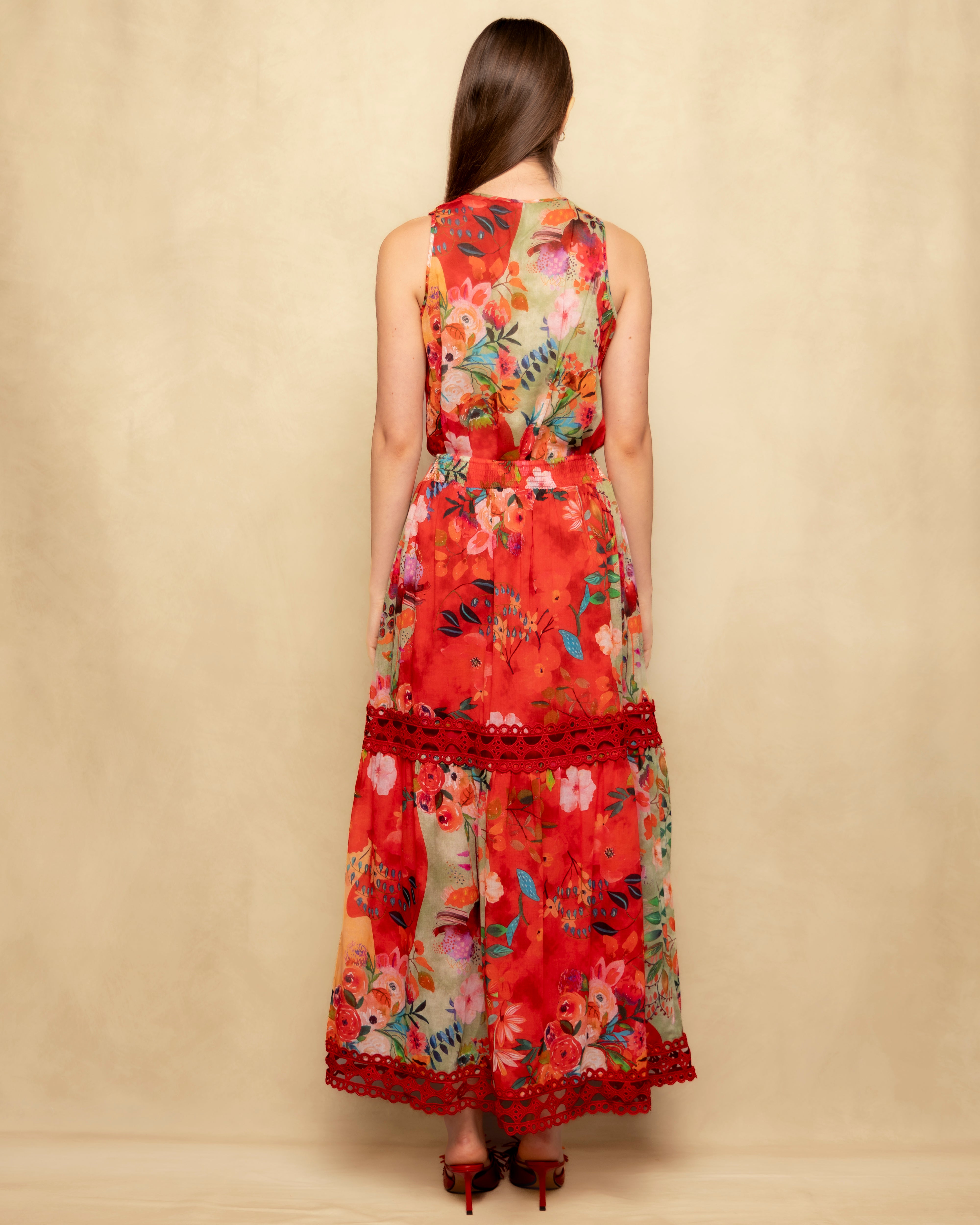 Saia Comprida Floral com Renda e Volume Vermelho-8