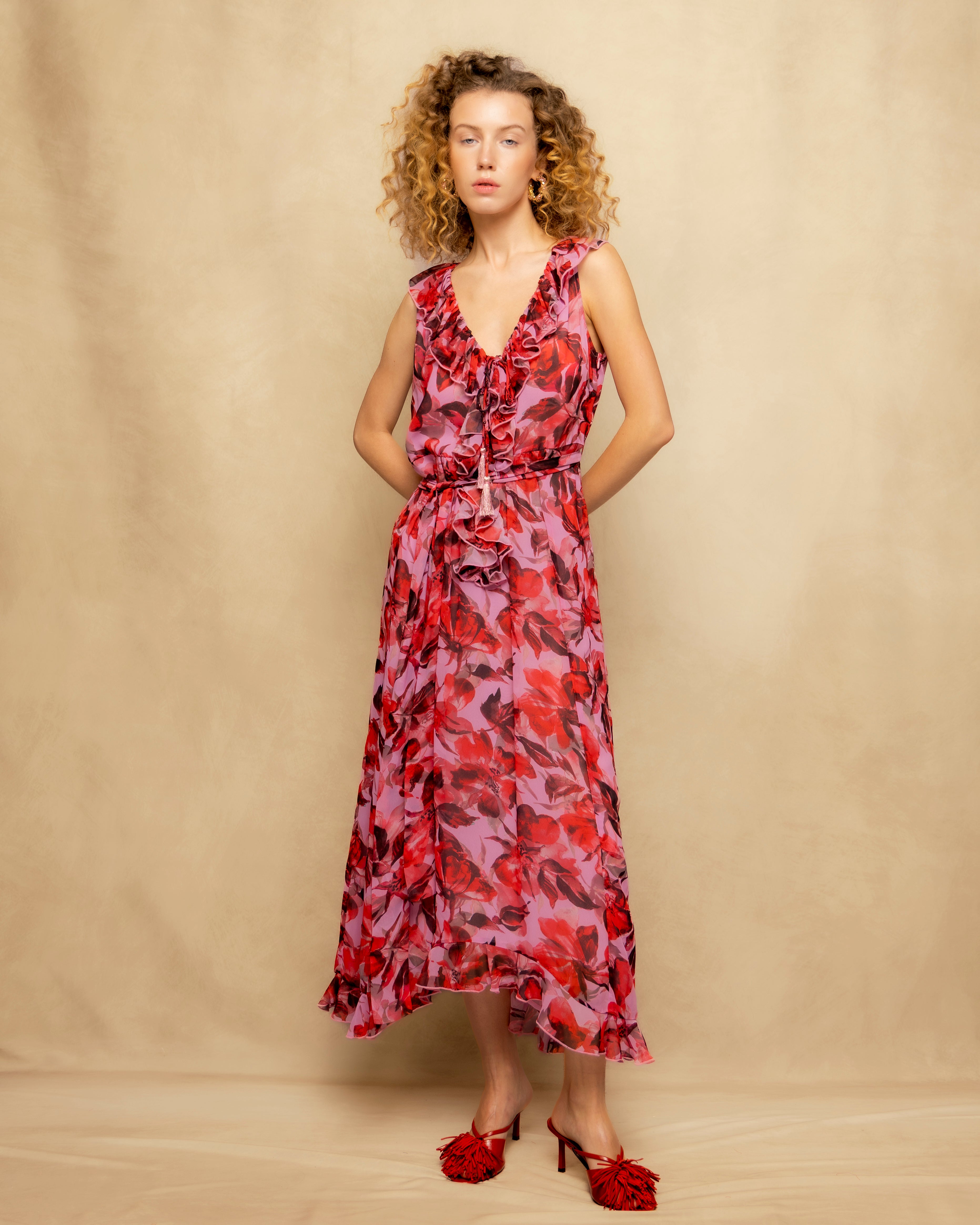 Imagem 0 de Vestido Comprido Estampado com Folhos e Decote com Laço