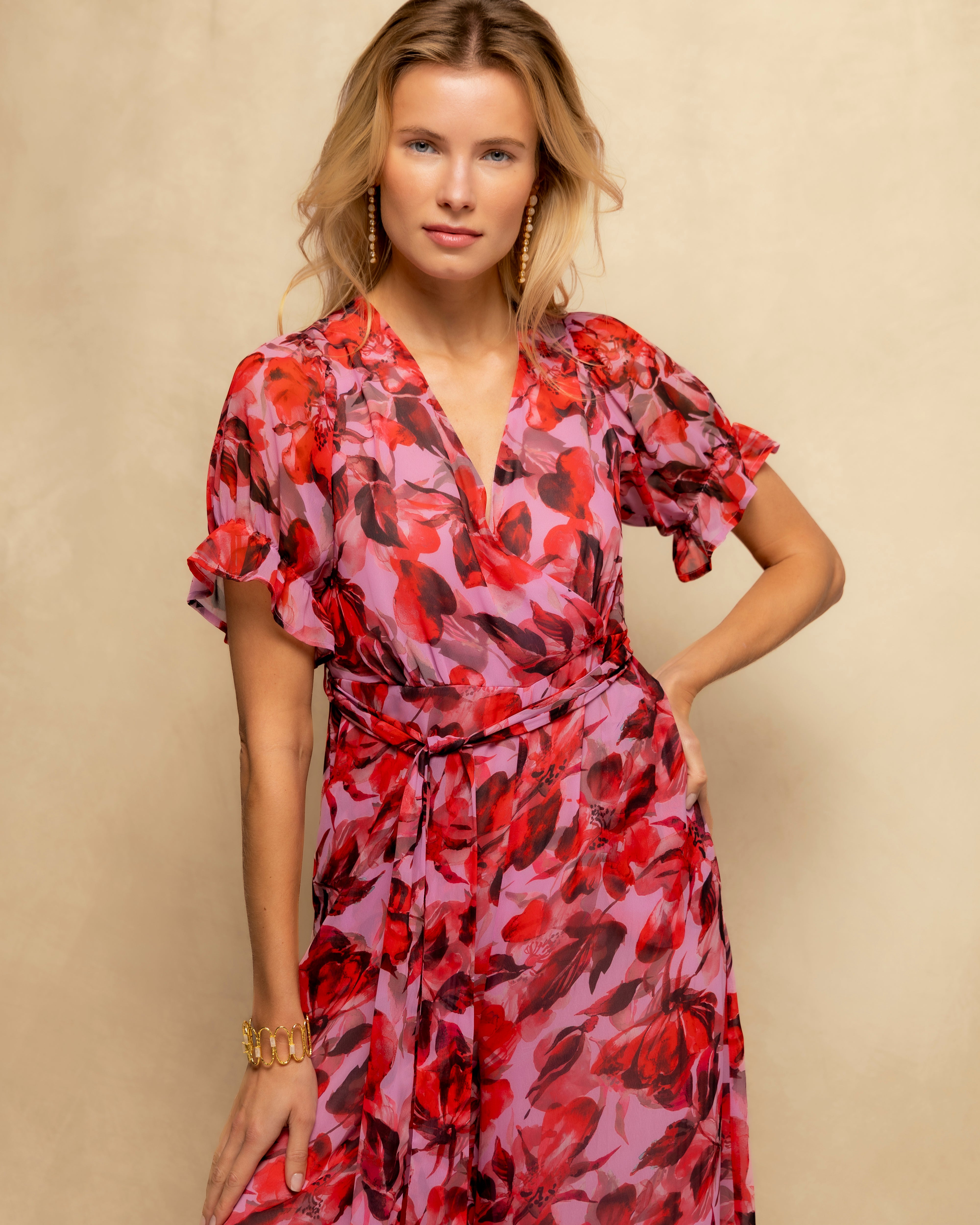 Macacão Comprido Cruzado com Manga Curta Folho Fúcsia-4
