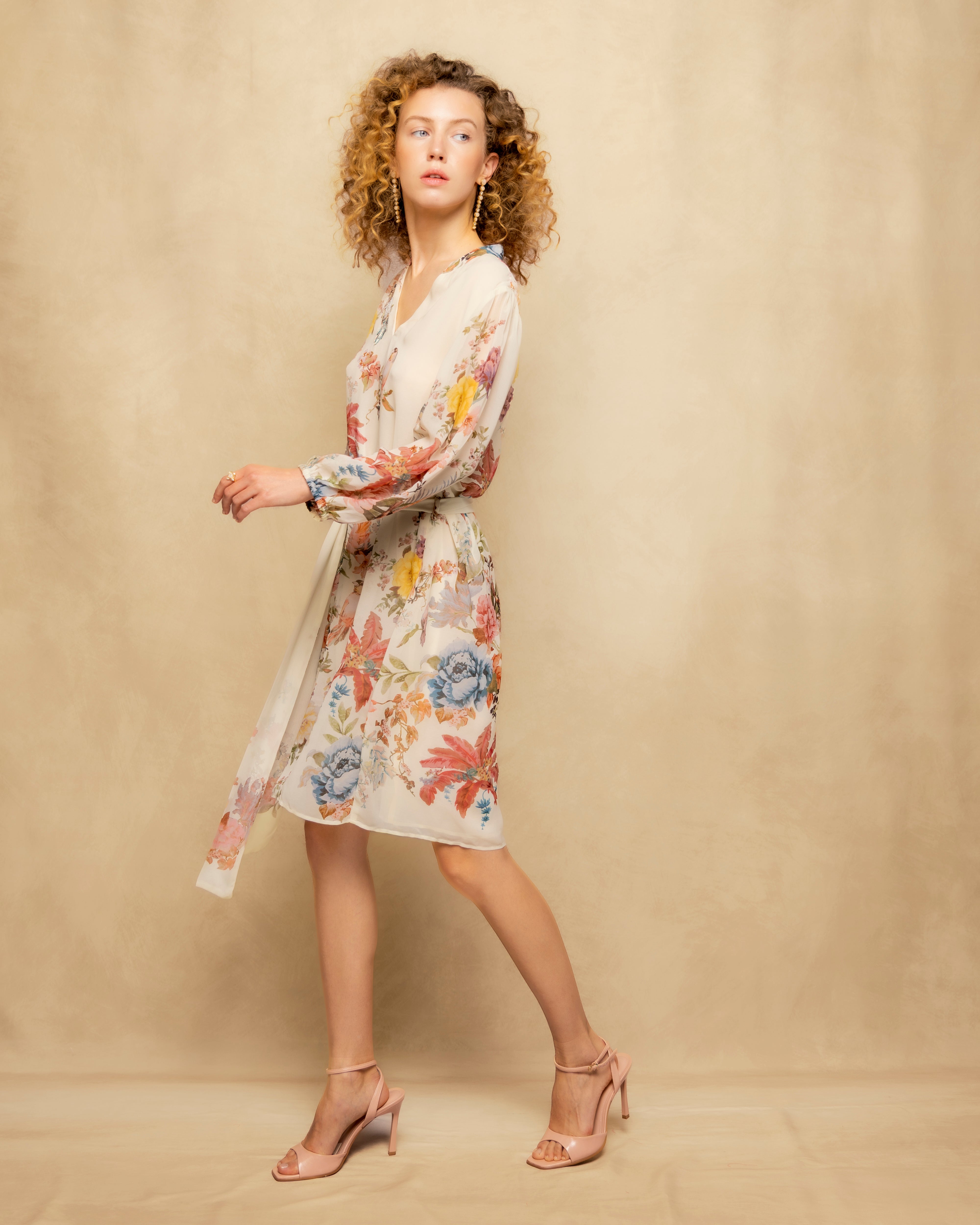 Vestido Curto com Estampado Floral e Manga Abalonada Amarelo-5