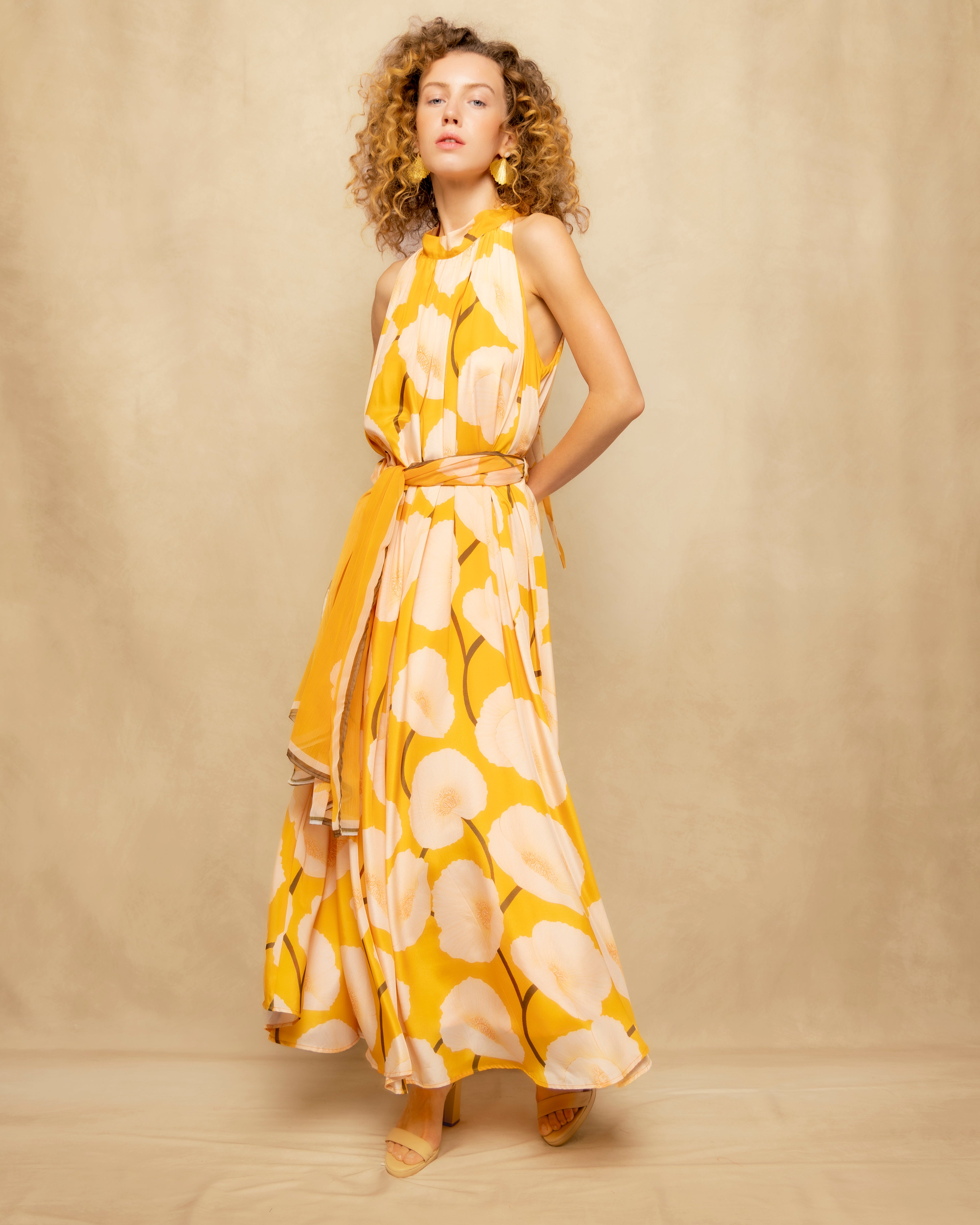Vestido Comprido com Estampado Floral Maxi Amarelo-2