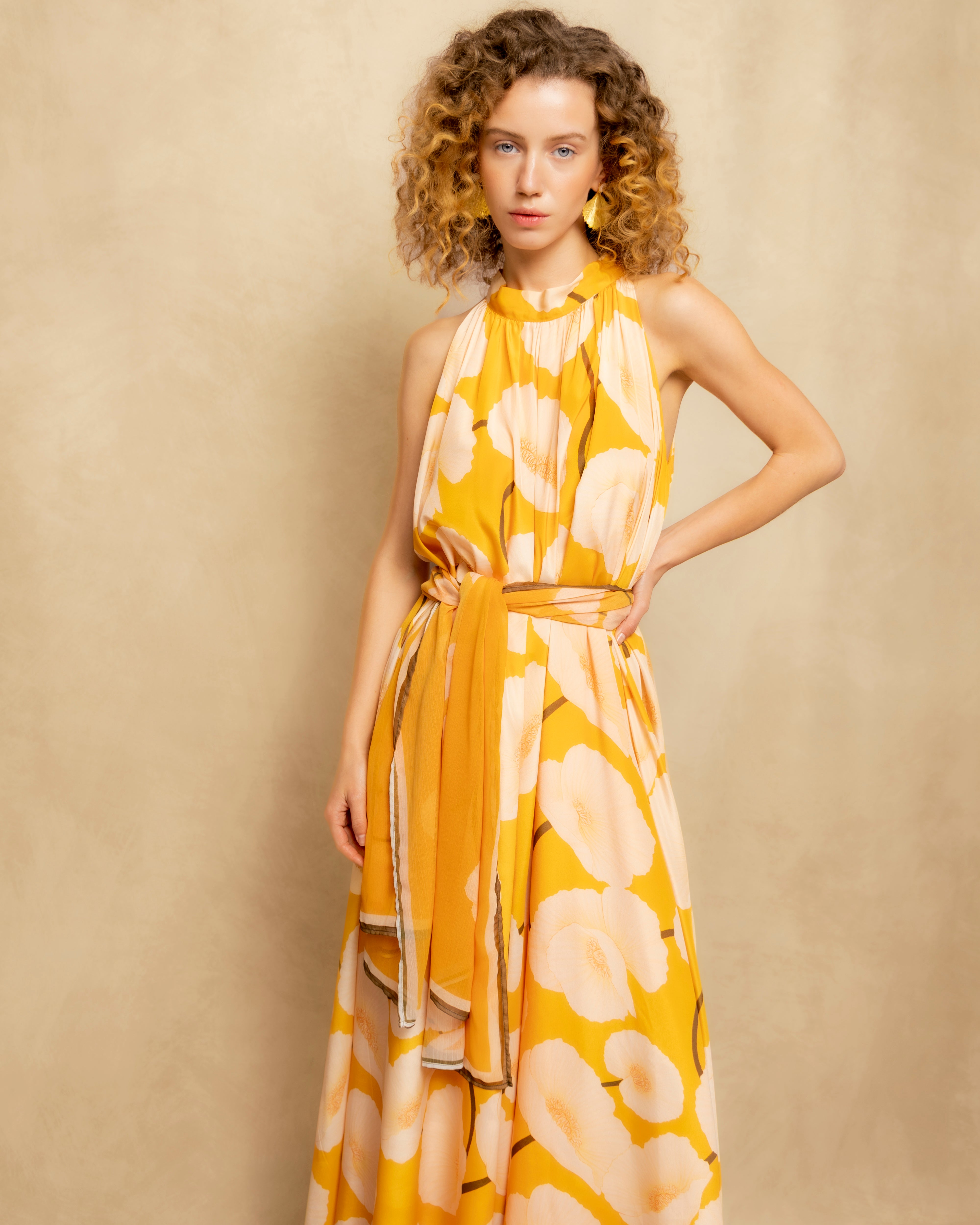 Vestido Comprido com Estampado Floral Maxi Amarelo-8