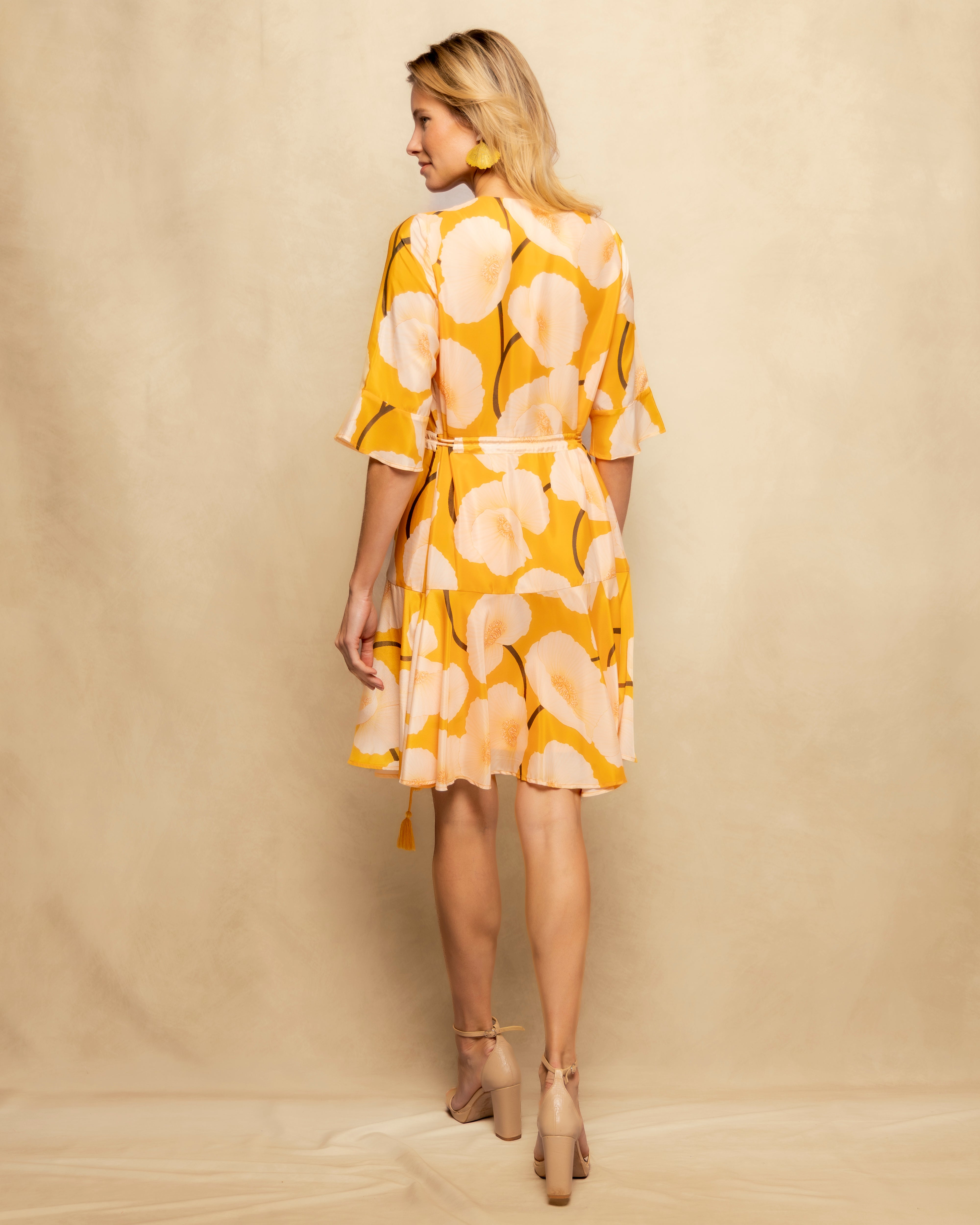 Vestido Curto com Manga Folho e Estampado Floral Maxi Amarelo-6