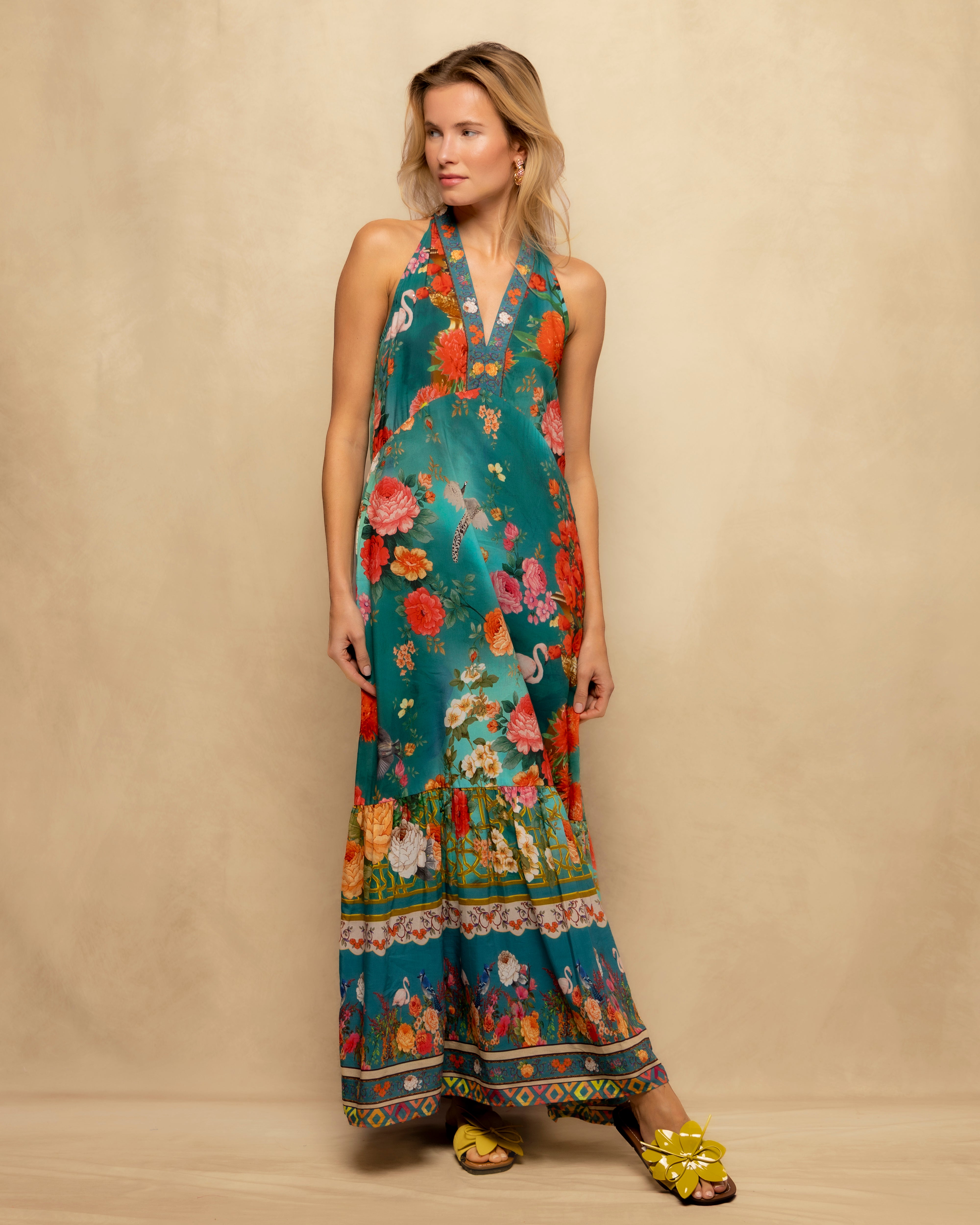 Vestido Comprido Halter Estampado com Volume Azul-4