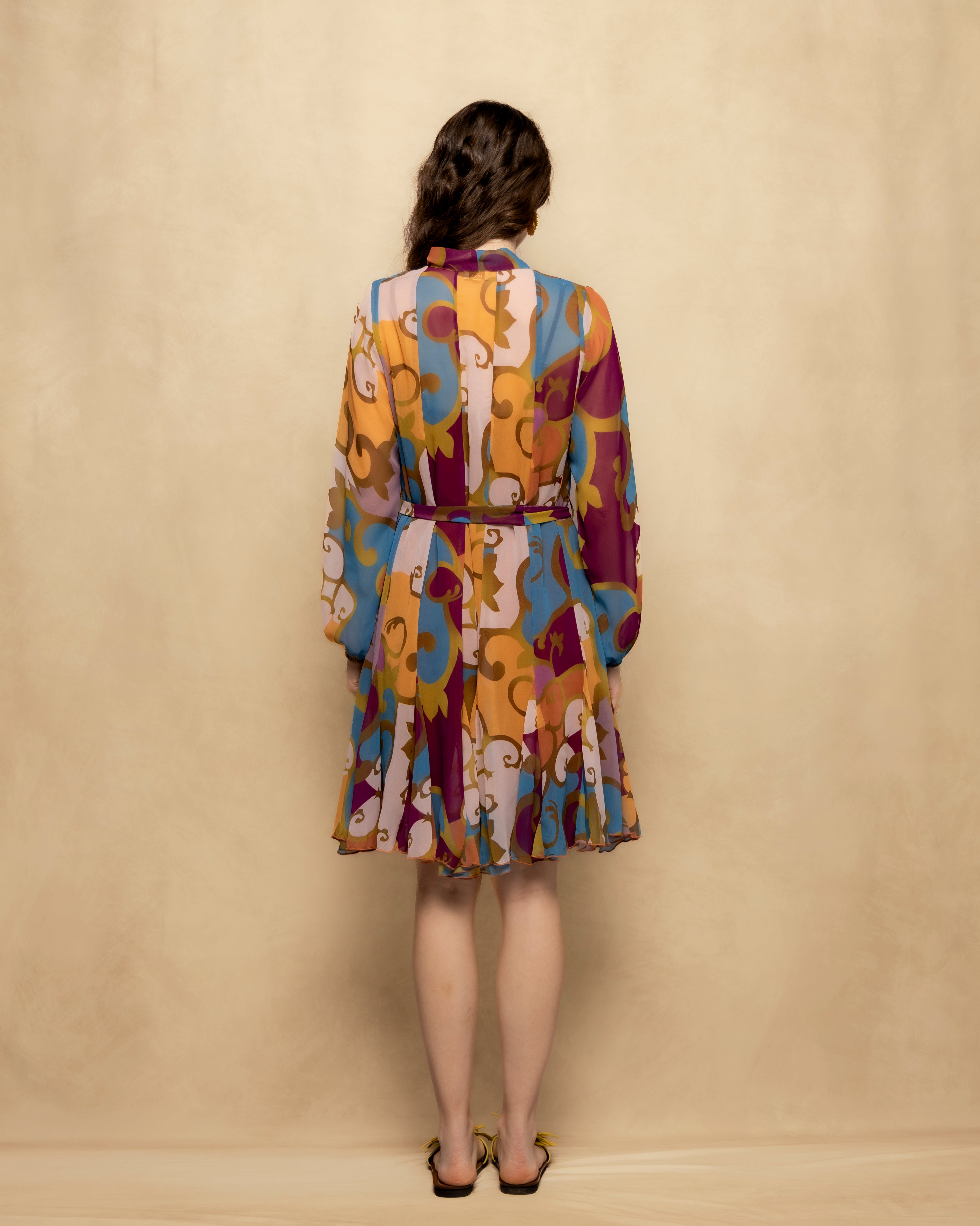 Vestido Curto Tipo Camisa com Manga Comprida e Laçada Multicolor-6
