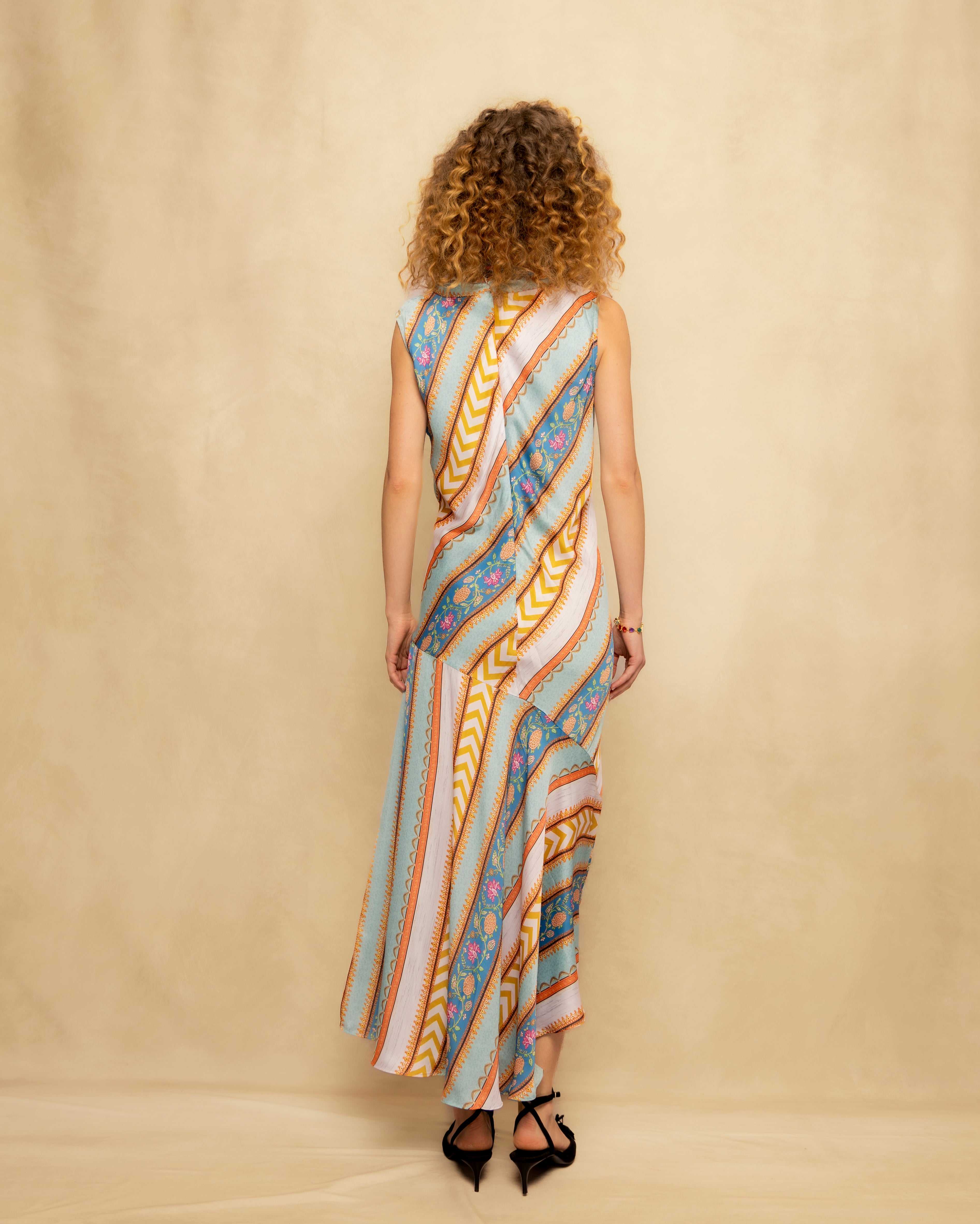 Vestido Comprido sem Mangas com Estampado Geométrico Multicolor-6