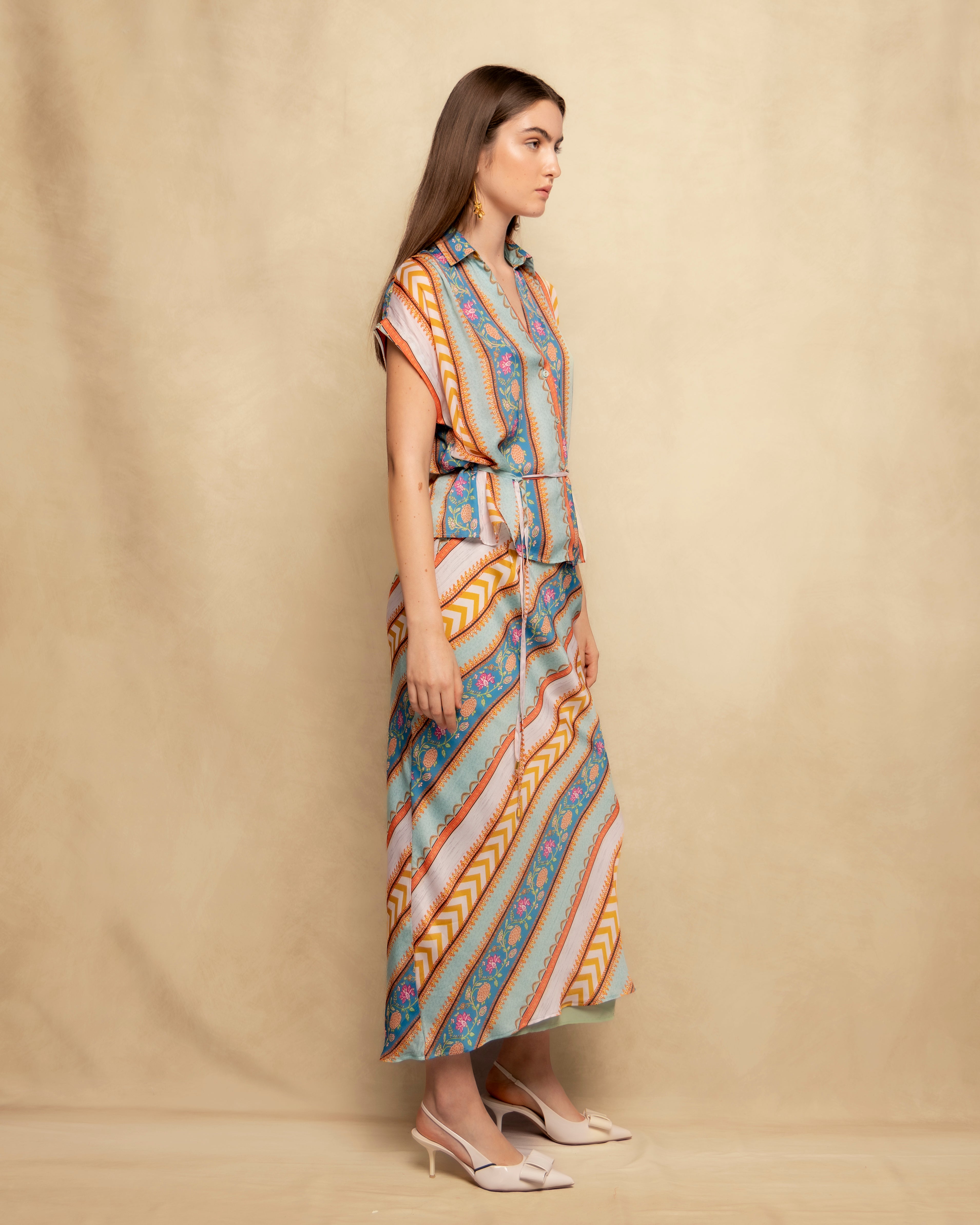 Saia Midi Estampada com Corte Evasé Azul-claro-4