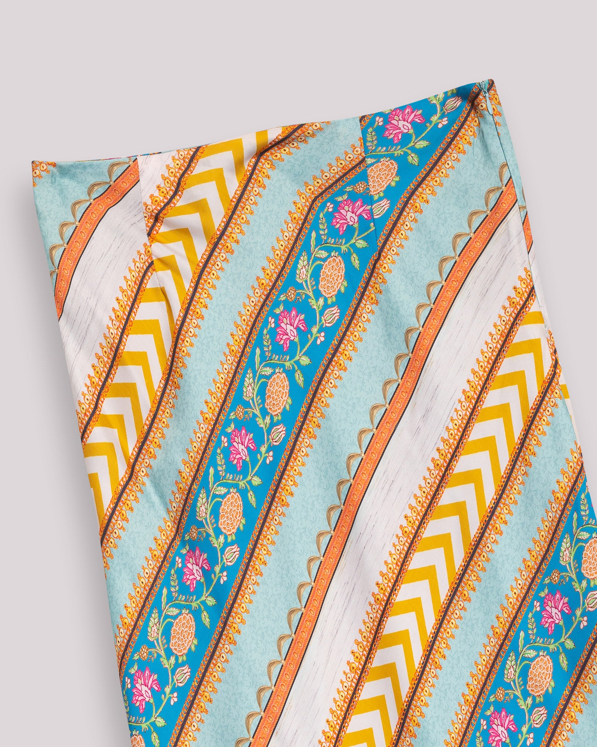 Saia Midi Estampada com Corte Evasé Azul-claro-9