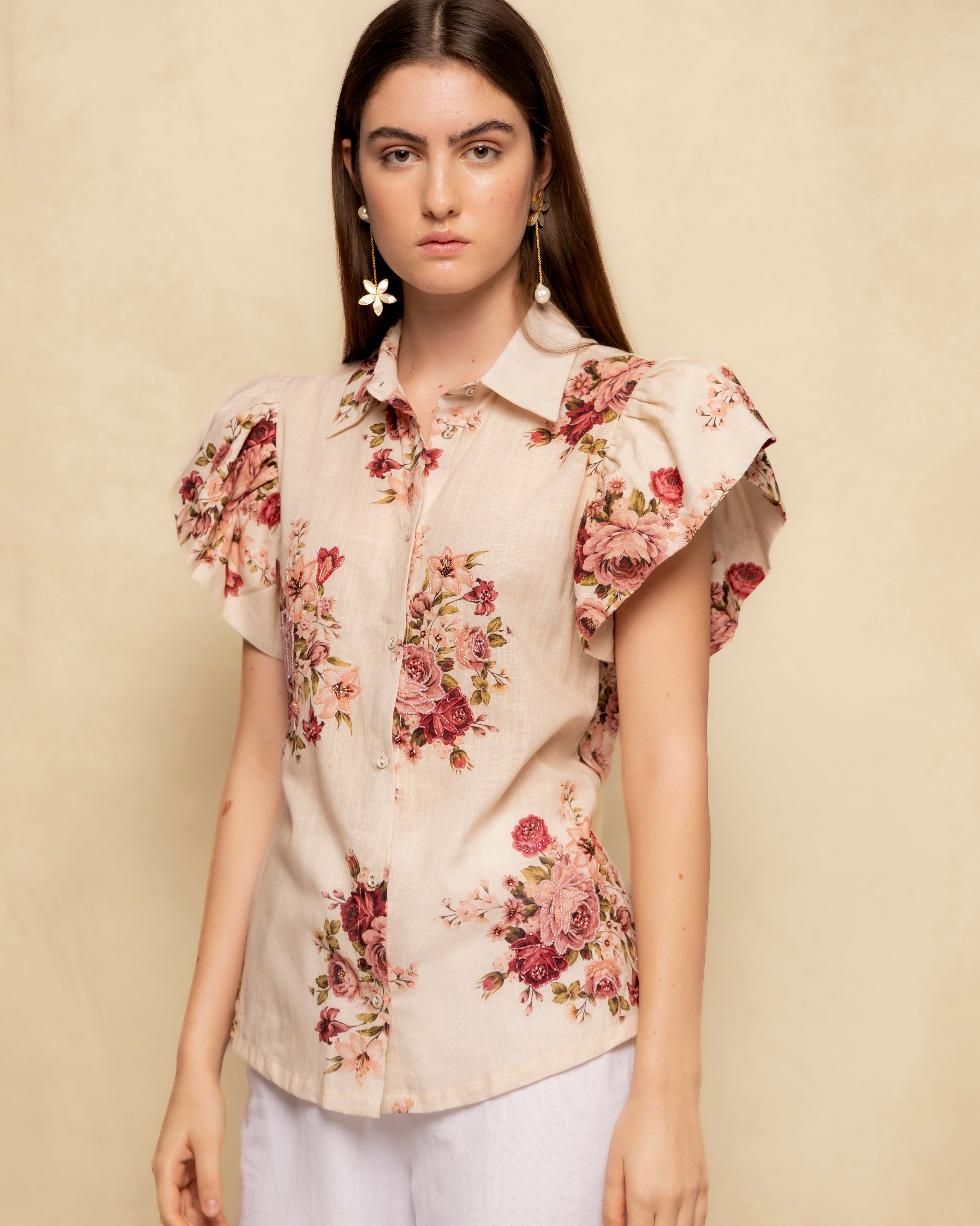 Blusa Romântica com Estampado Floral e Manga Curta com Folho Branco-1