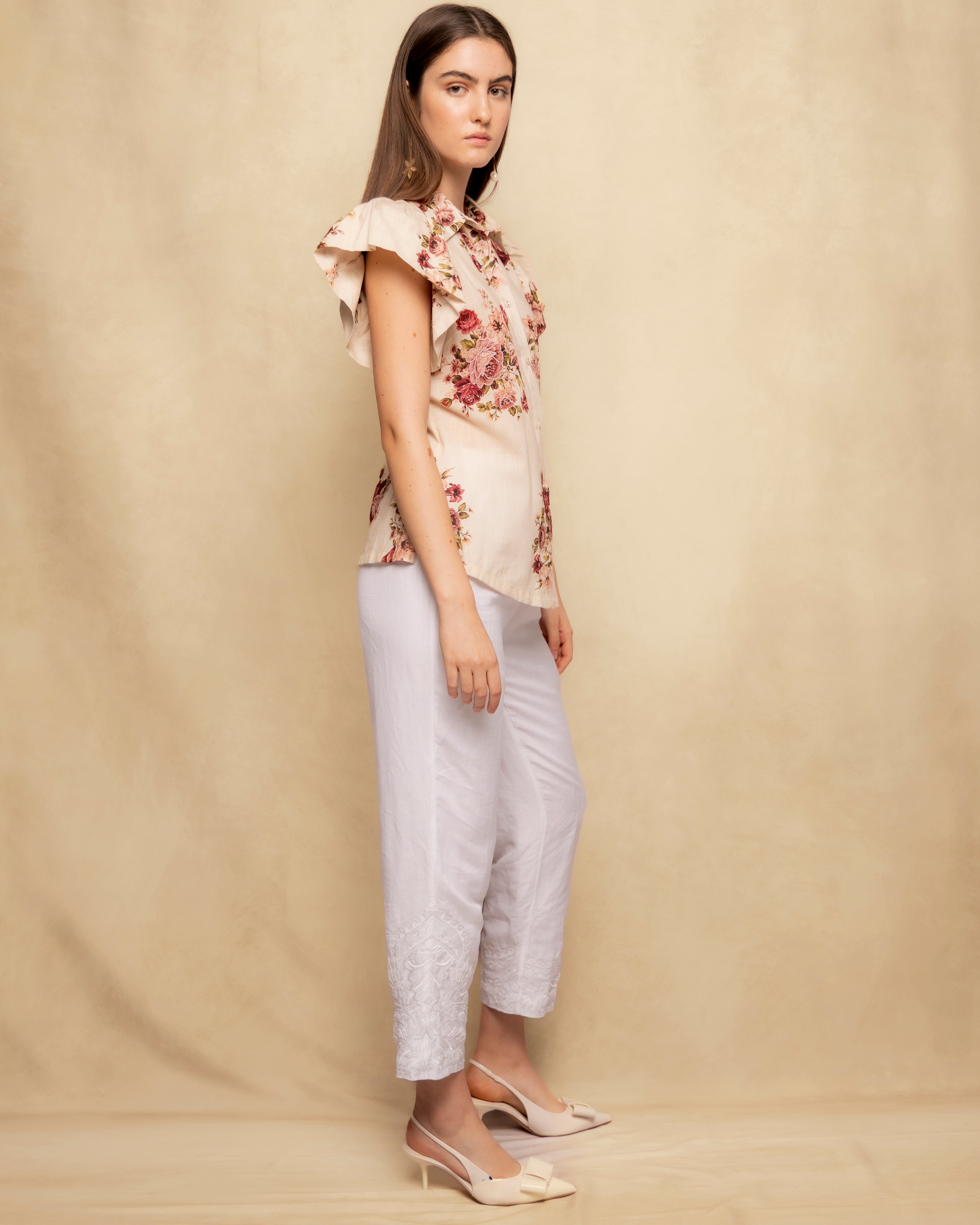 Blusa Romântica com Estampado Floral e Manga Curta com Folho Branco-3
