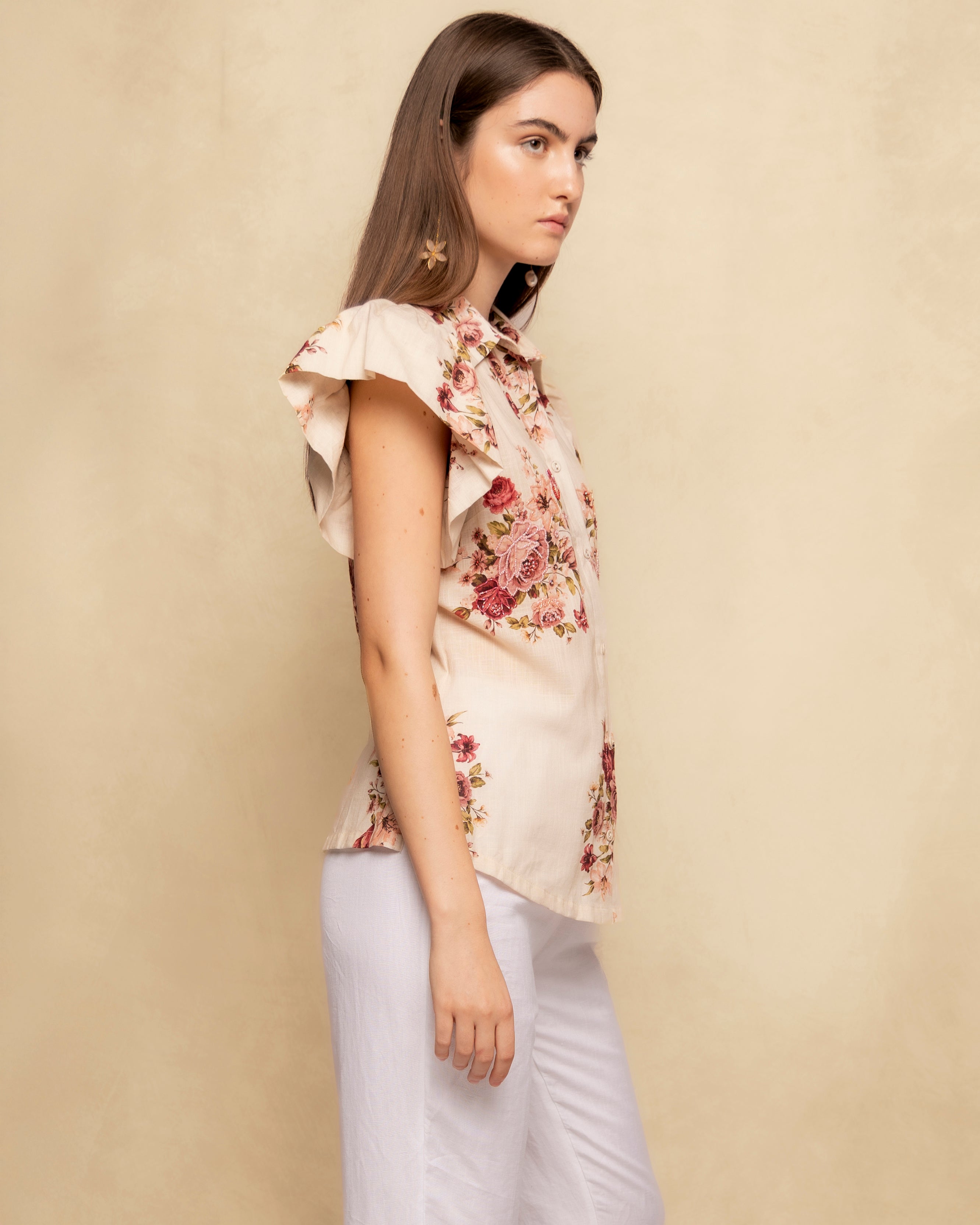 Blusa Romântica com Estampado Floral e Manga Curta com Folho Branco-4