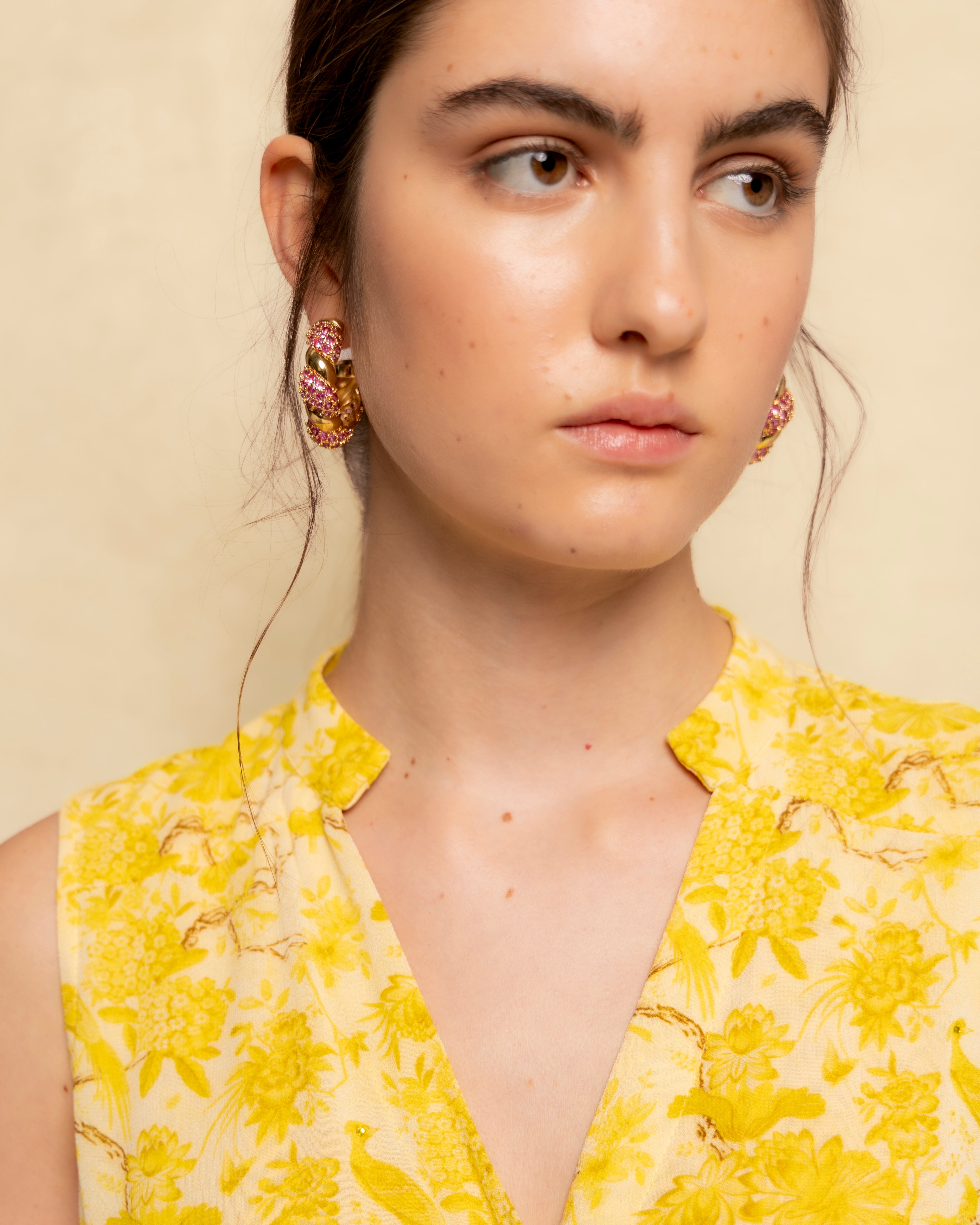 Vestido Comprido Escalonado sem Mangas com Cinto Amarelo-7
