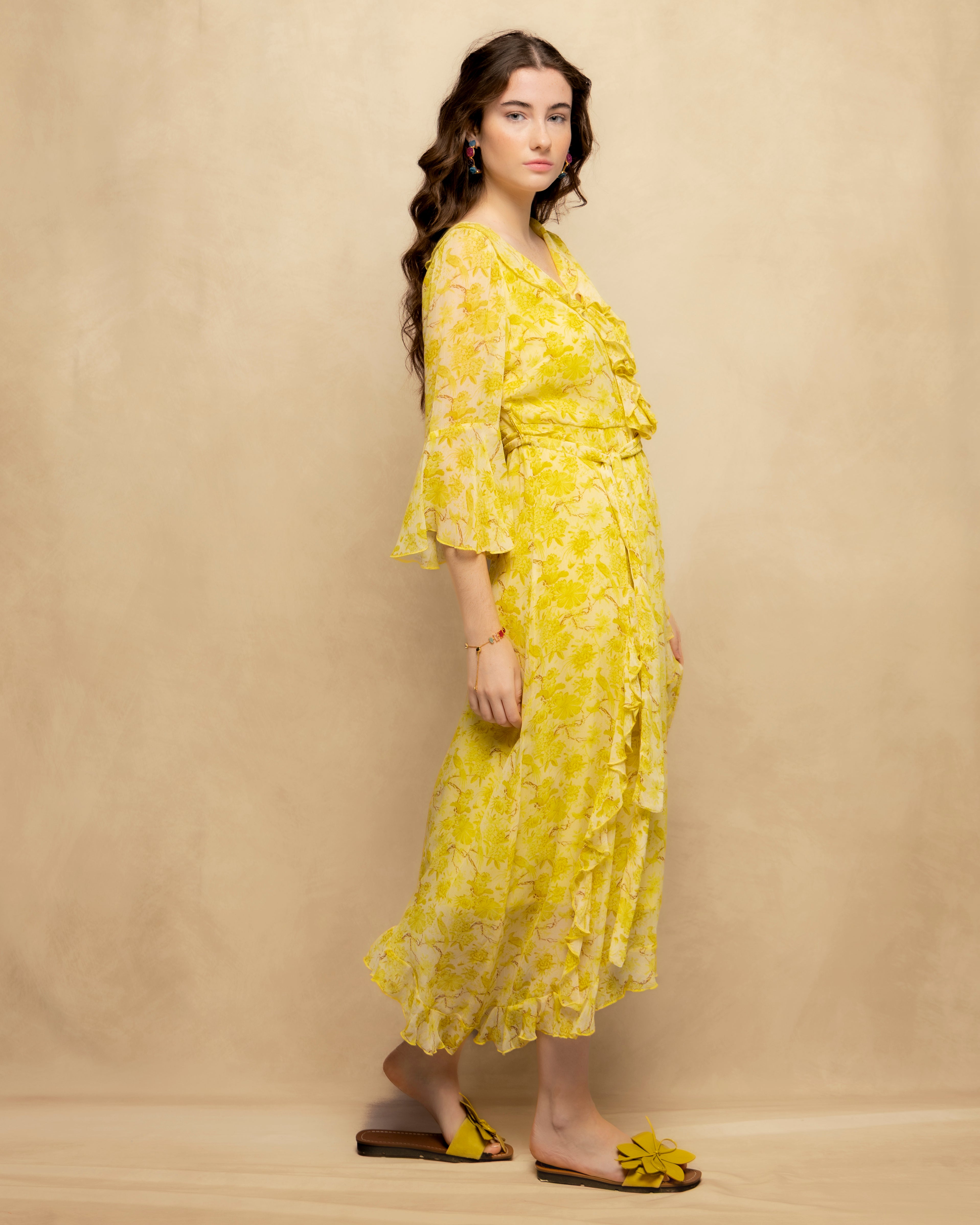 Vestido Comprido com Decote em V de Manga Comprida e Saia Assimétrica Amarelo-5