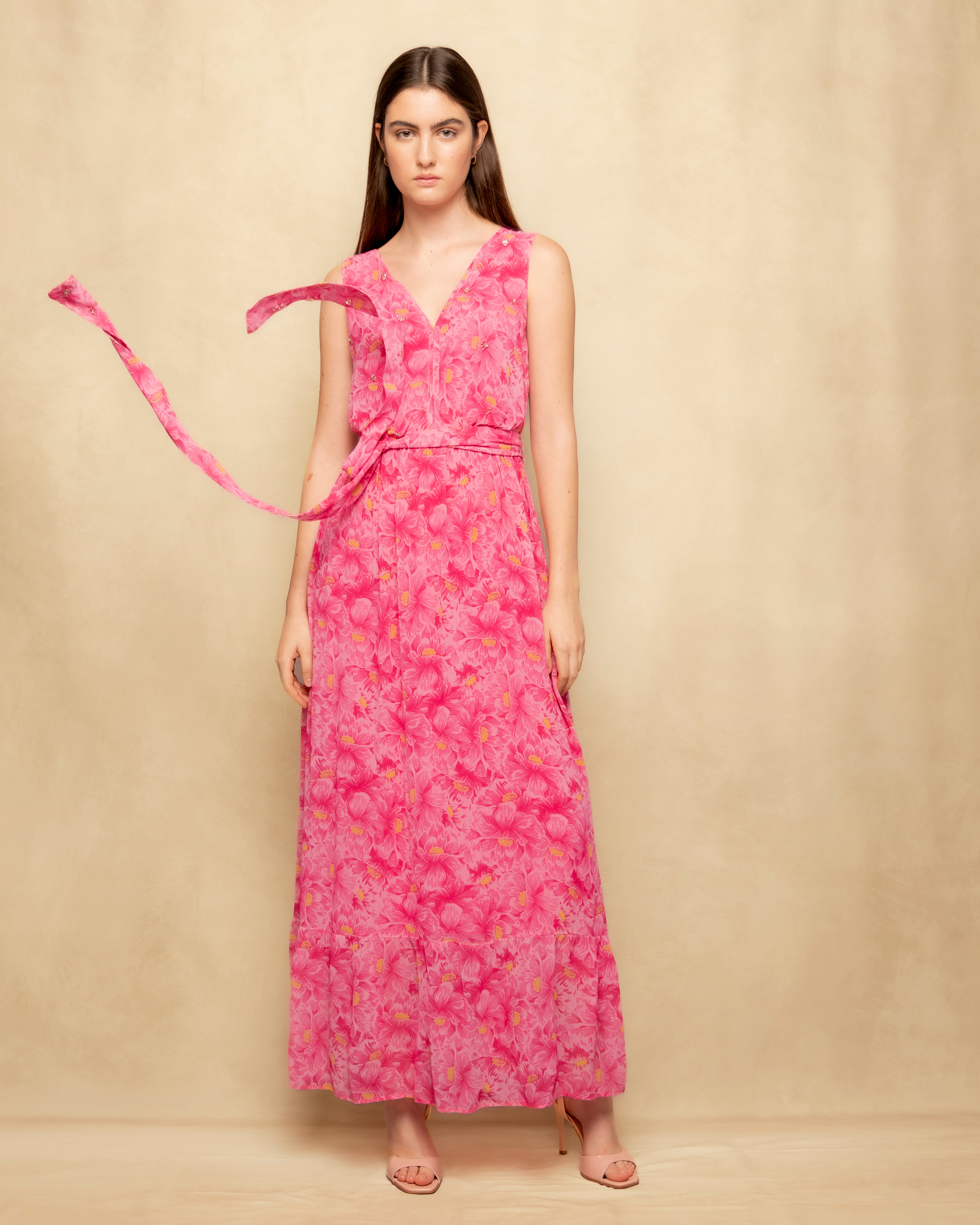 Imagem 0 de Vestido Comprido Fluido com Estampado Floral e Bordado