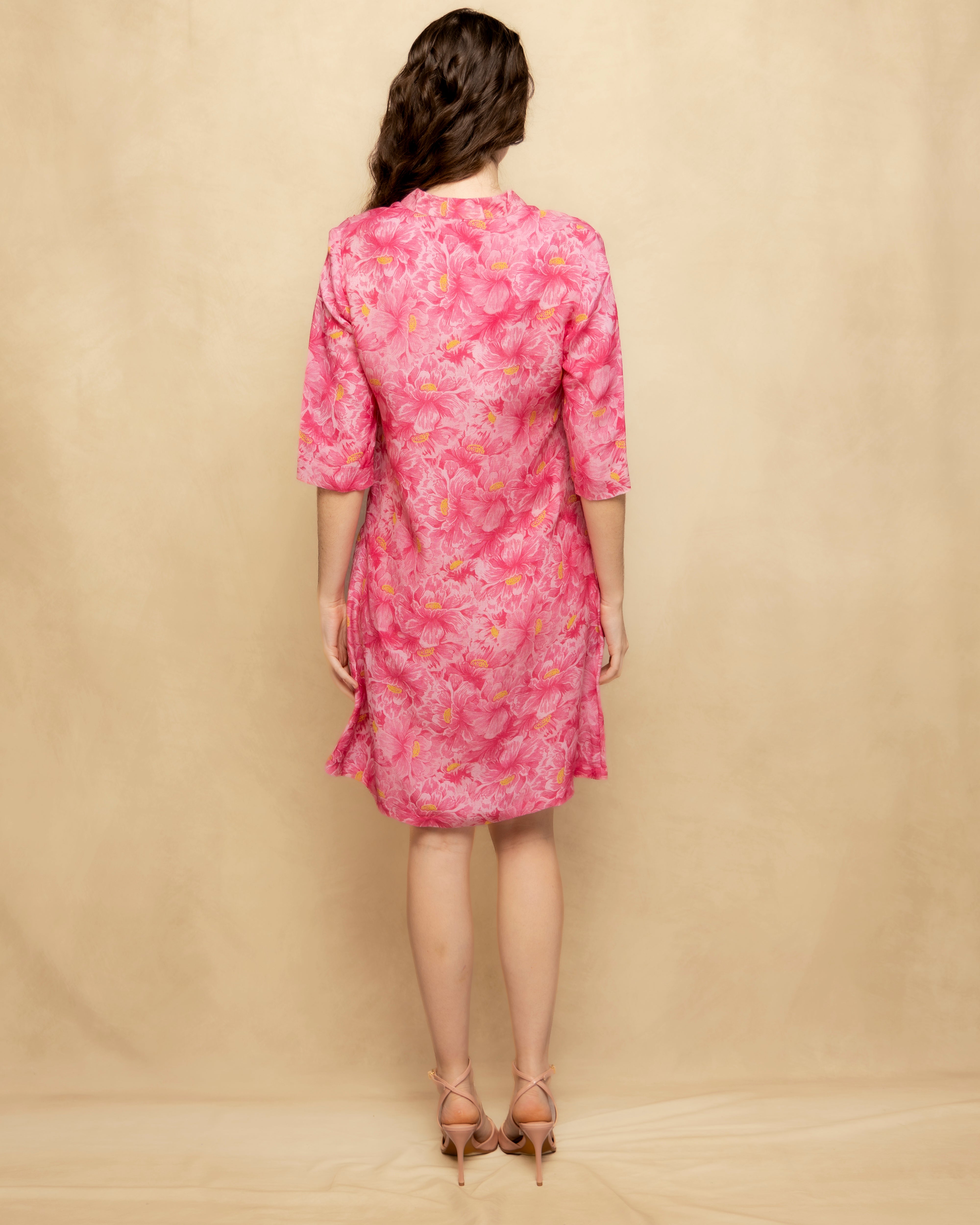 Vestido Curto Fluído com Estampado Floral Rosa-6