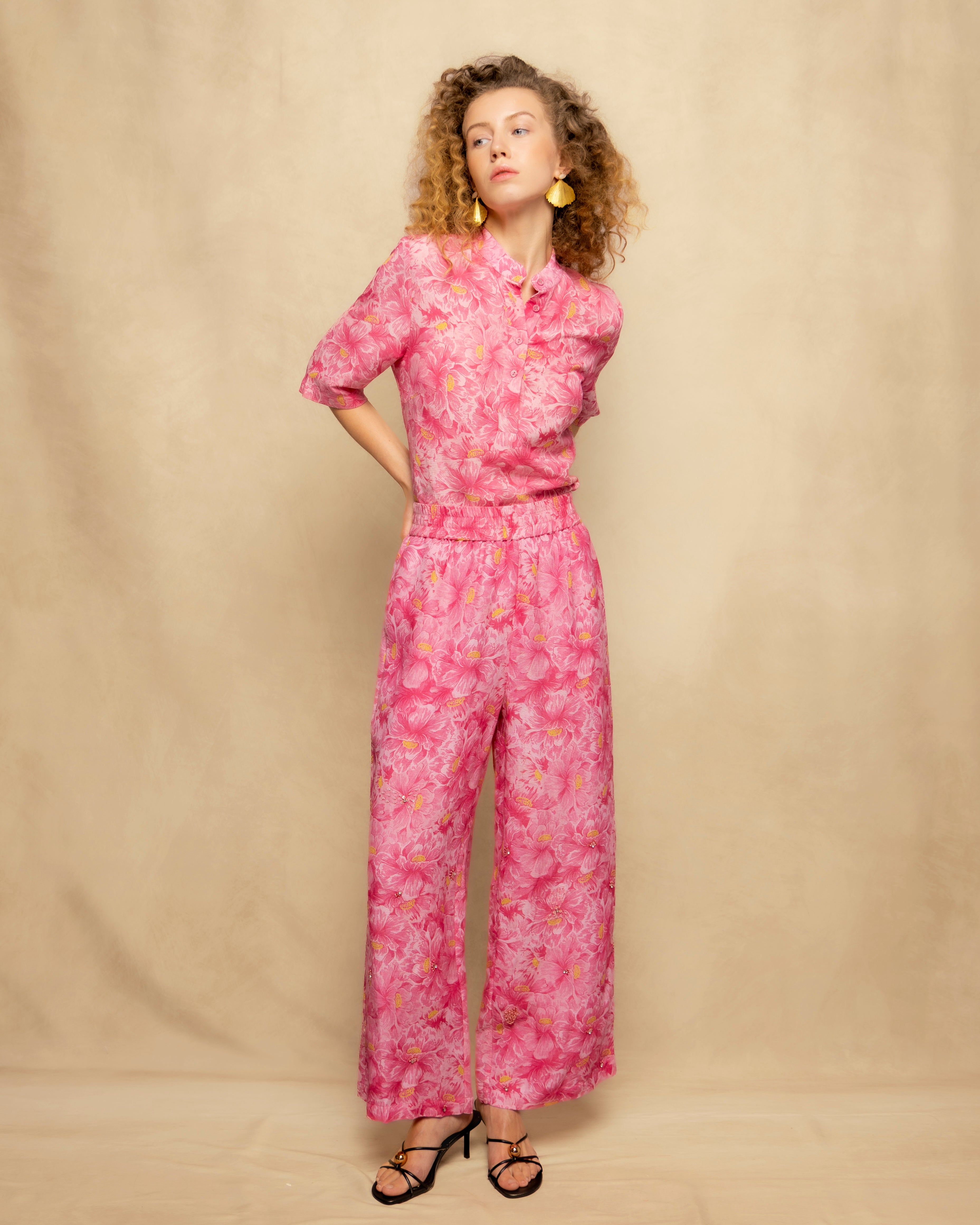 Calças Largas Fluídas com Estampado Floral Rosa-4