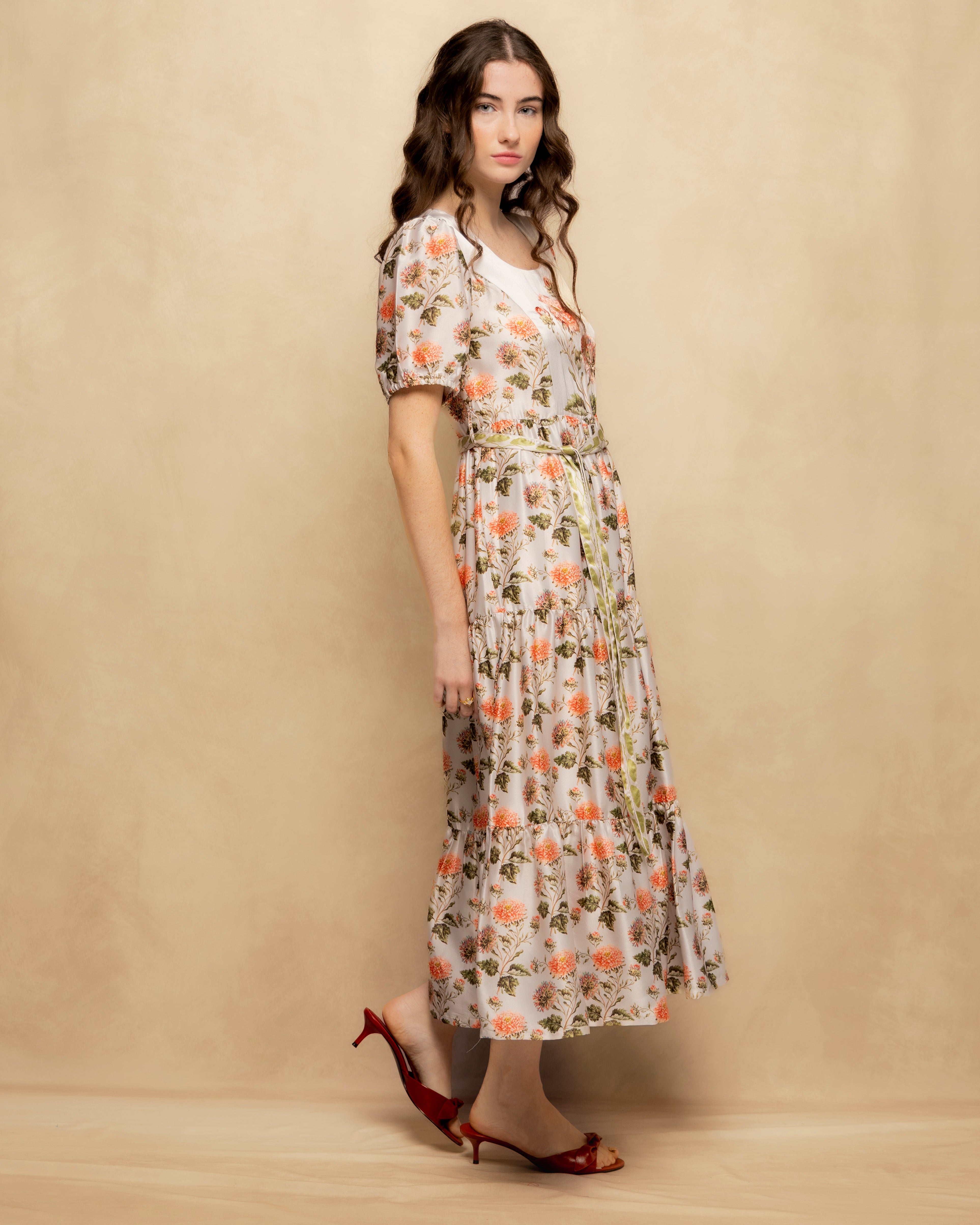 Vestido Midi com Decote Redondo de Manga Curta e Estampado Floral Branco-4