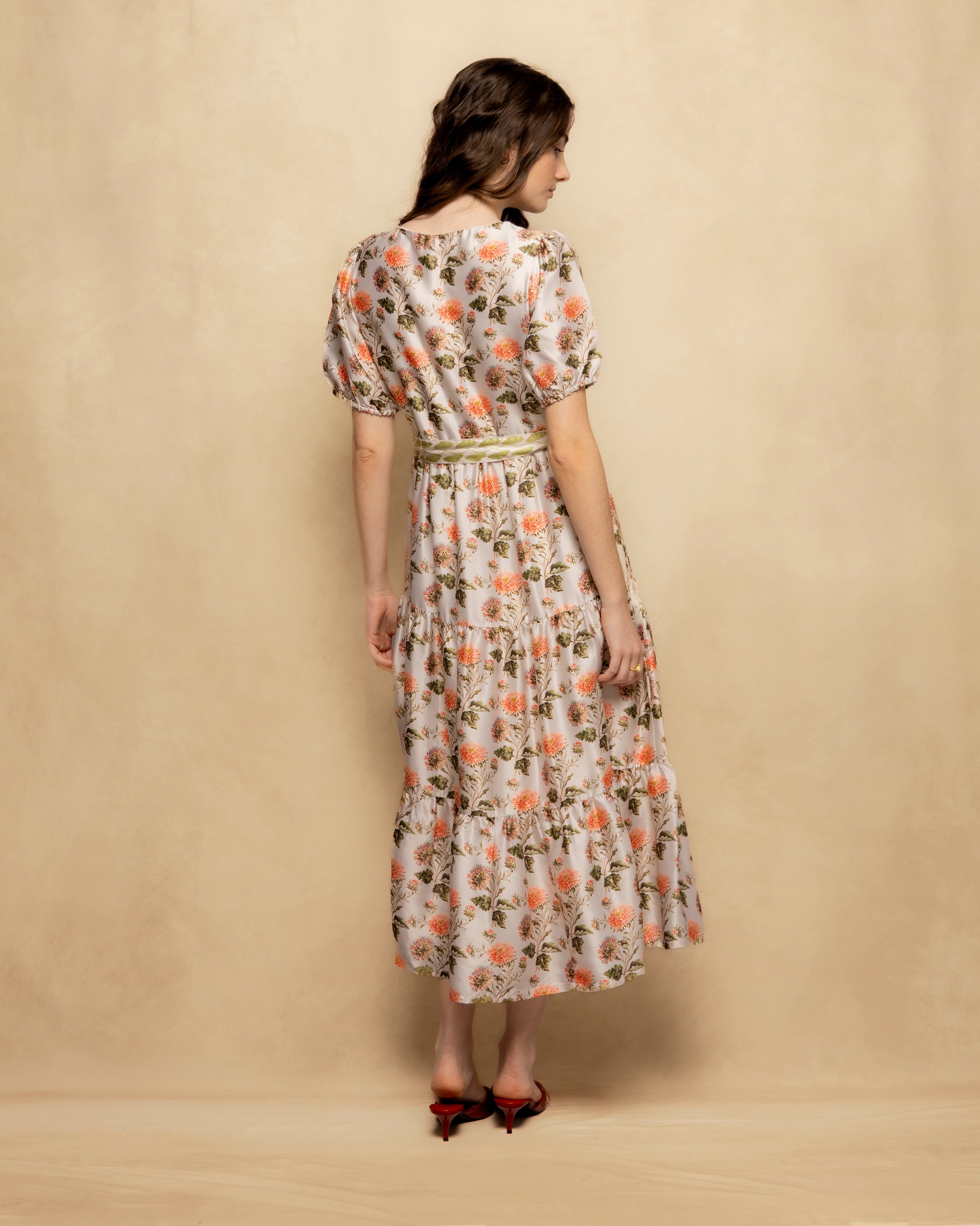 Vestido Midi com Decote Redondo de Manga Curta e Estampado Floral Branco-5