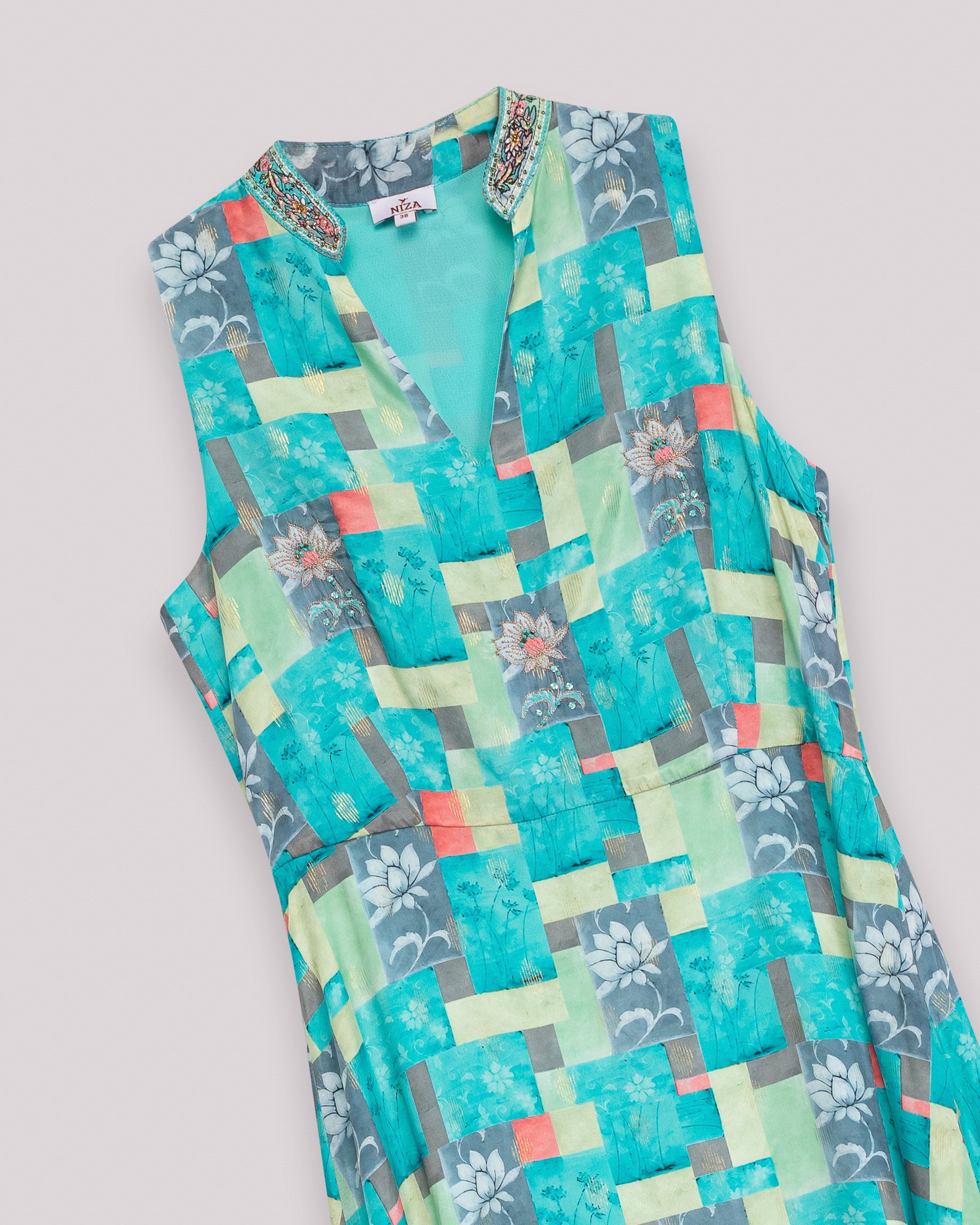 Vestido Comprido Estampado Geométrico sem Mangas e Corte Evasé Azul-7