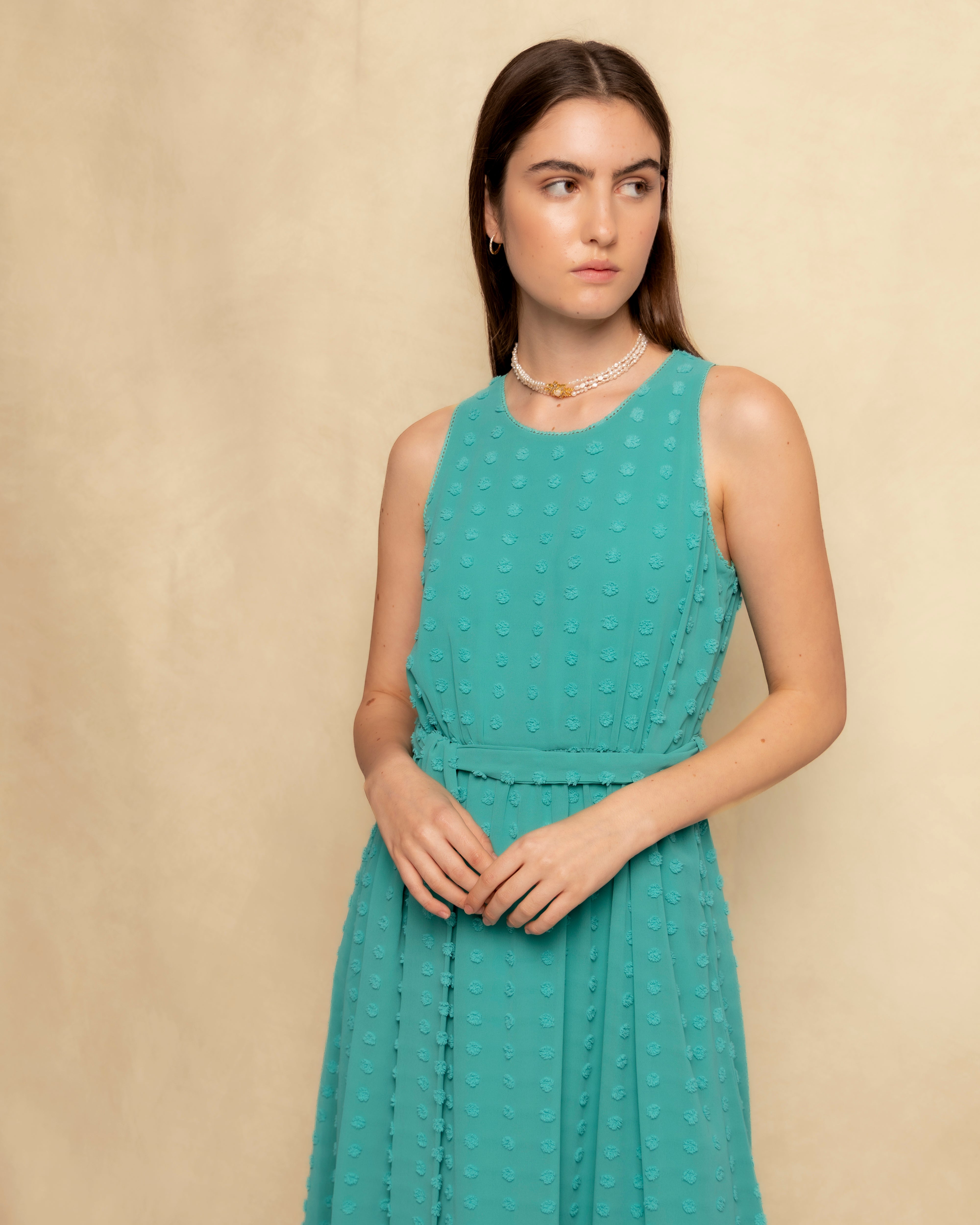 Vestido Comprido sem Mangas com Textura e Cinto Turquesa-2
