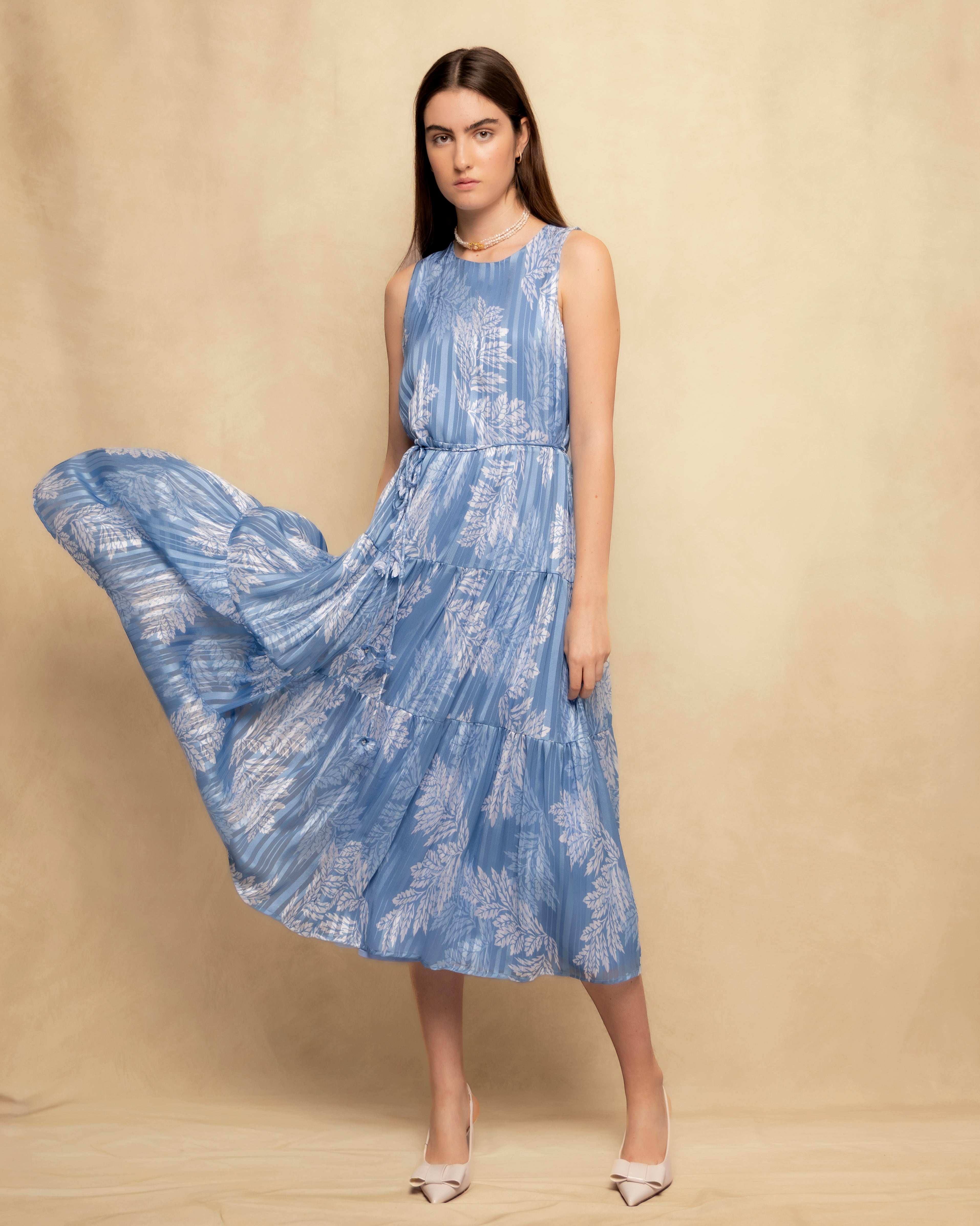 Vestido Comprido Estampado sem Mangas com Cinto Azul-2