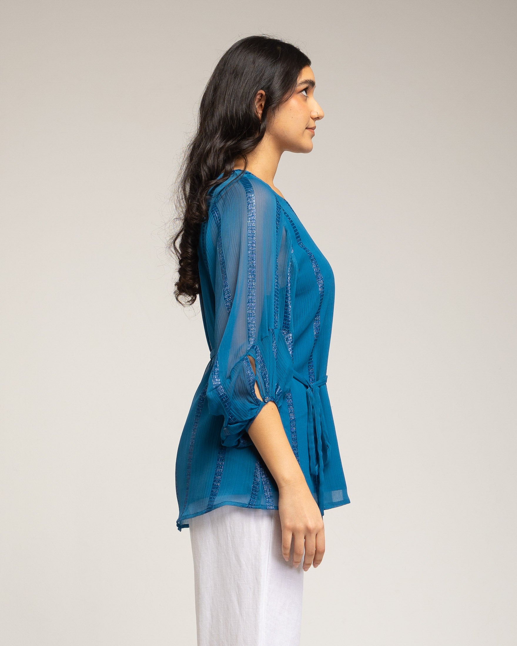 Blusa Fluida com Laçada Azul-3