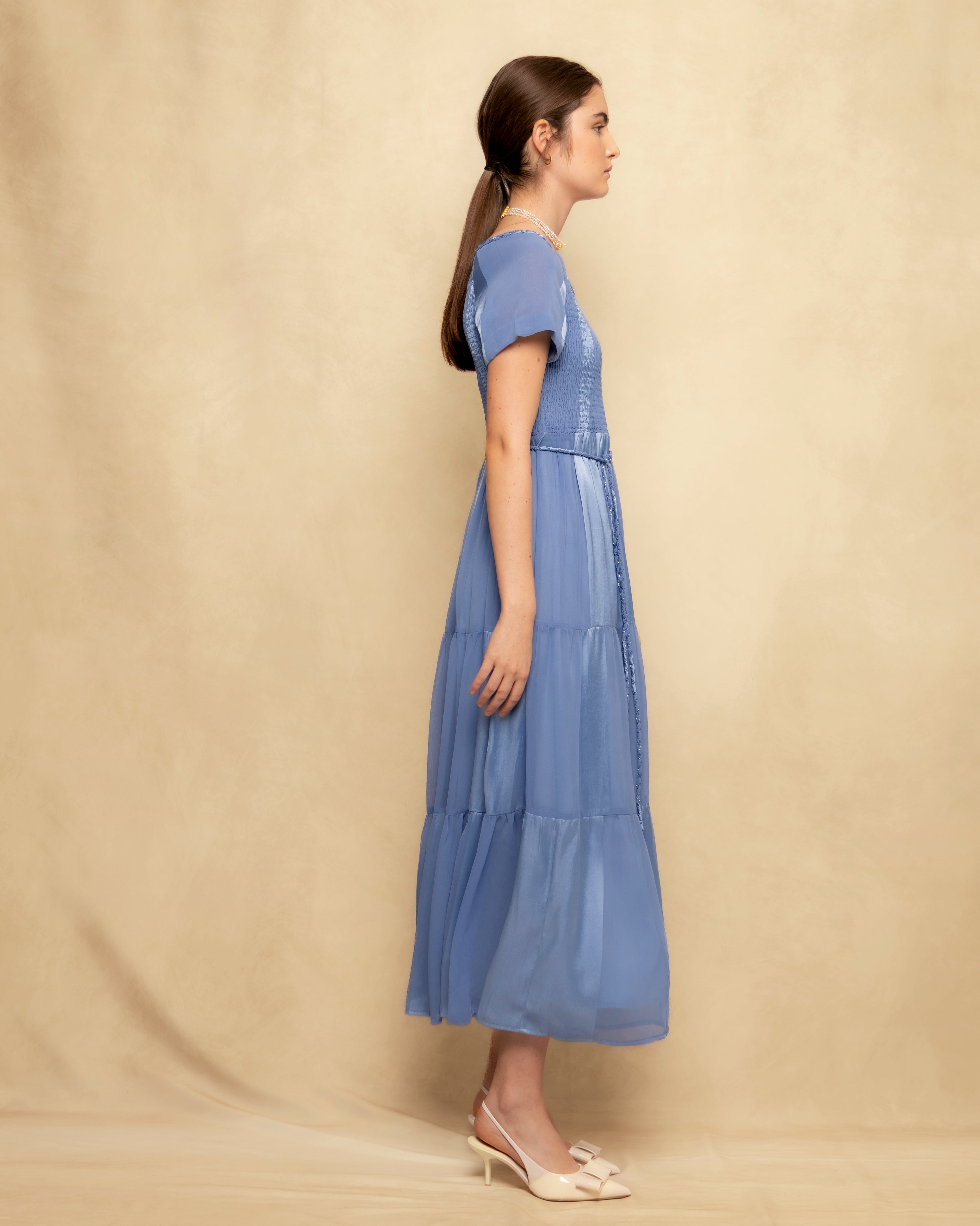 Vestido Comprido com Corpo Franzido e Saia de Camadas Azul-4