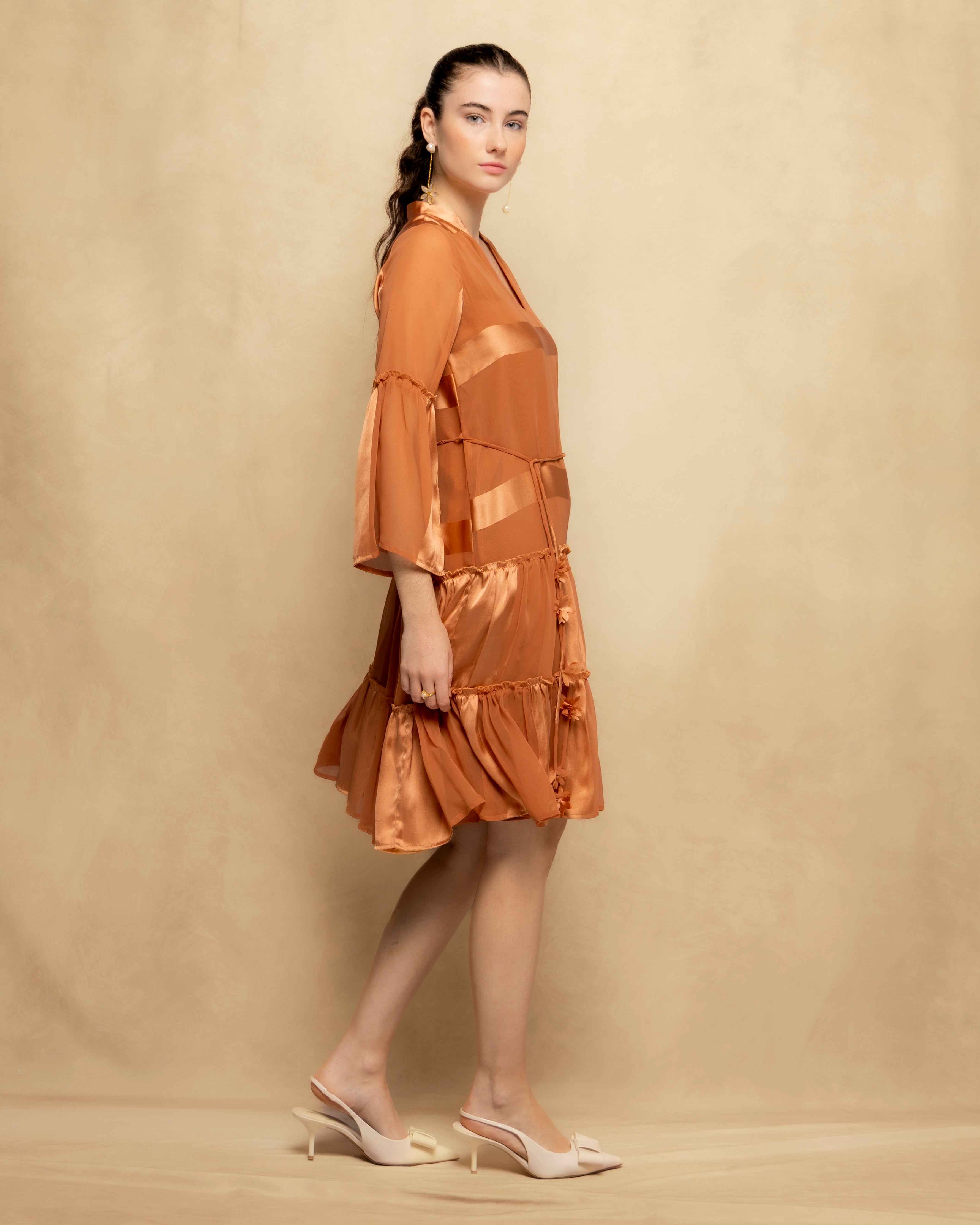 Vestido Curto com Decote em V e Mangas Amplas Laranja-5