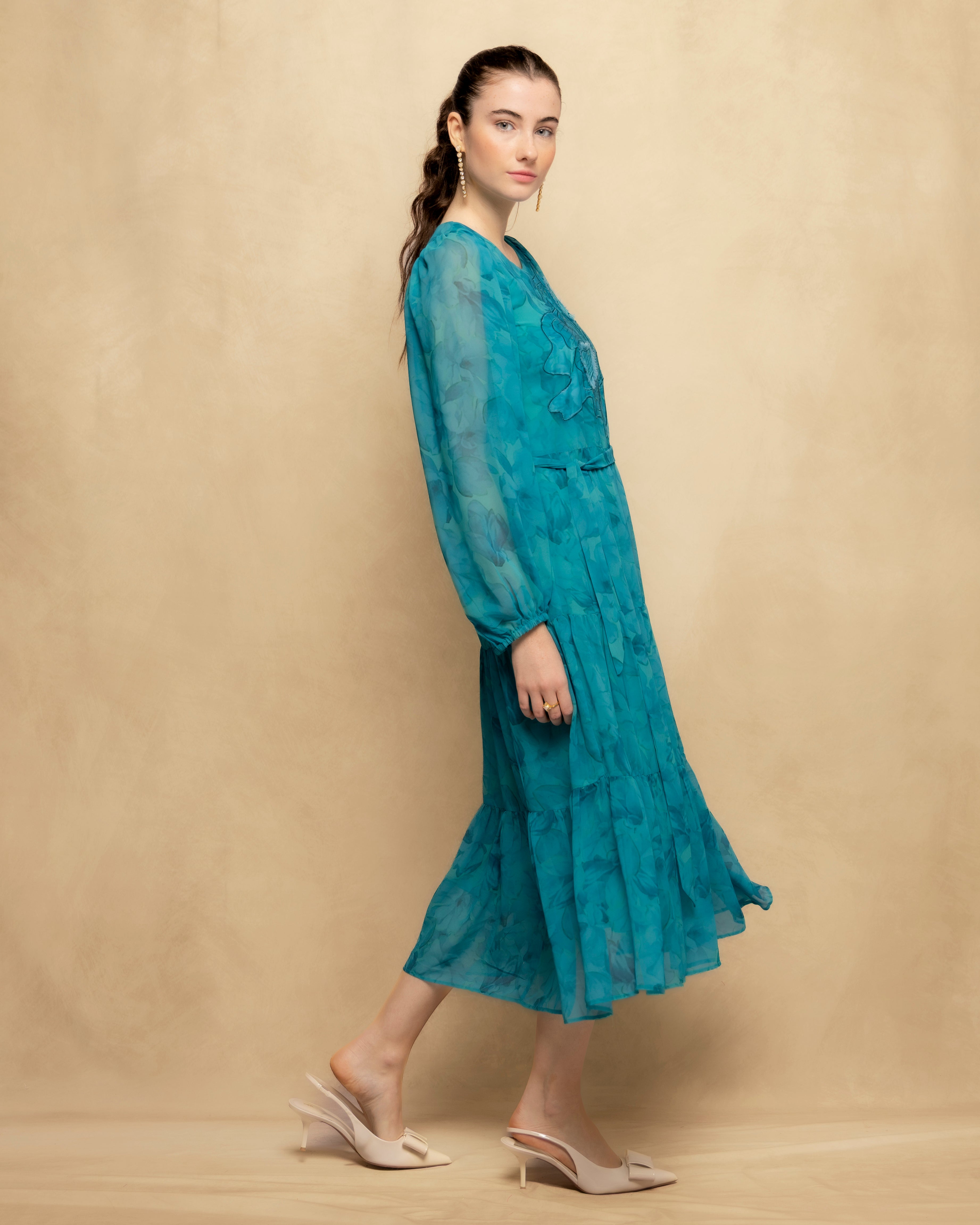 Vestido Midi Vaporoso com Bordado Frontal Turquesa-5