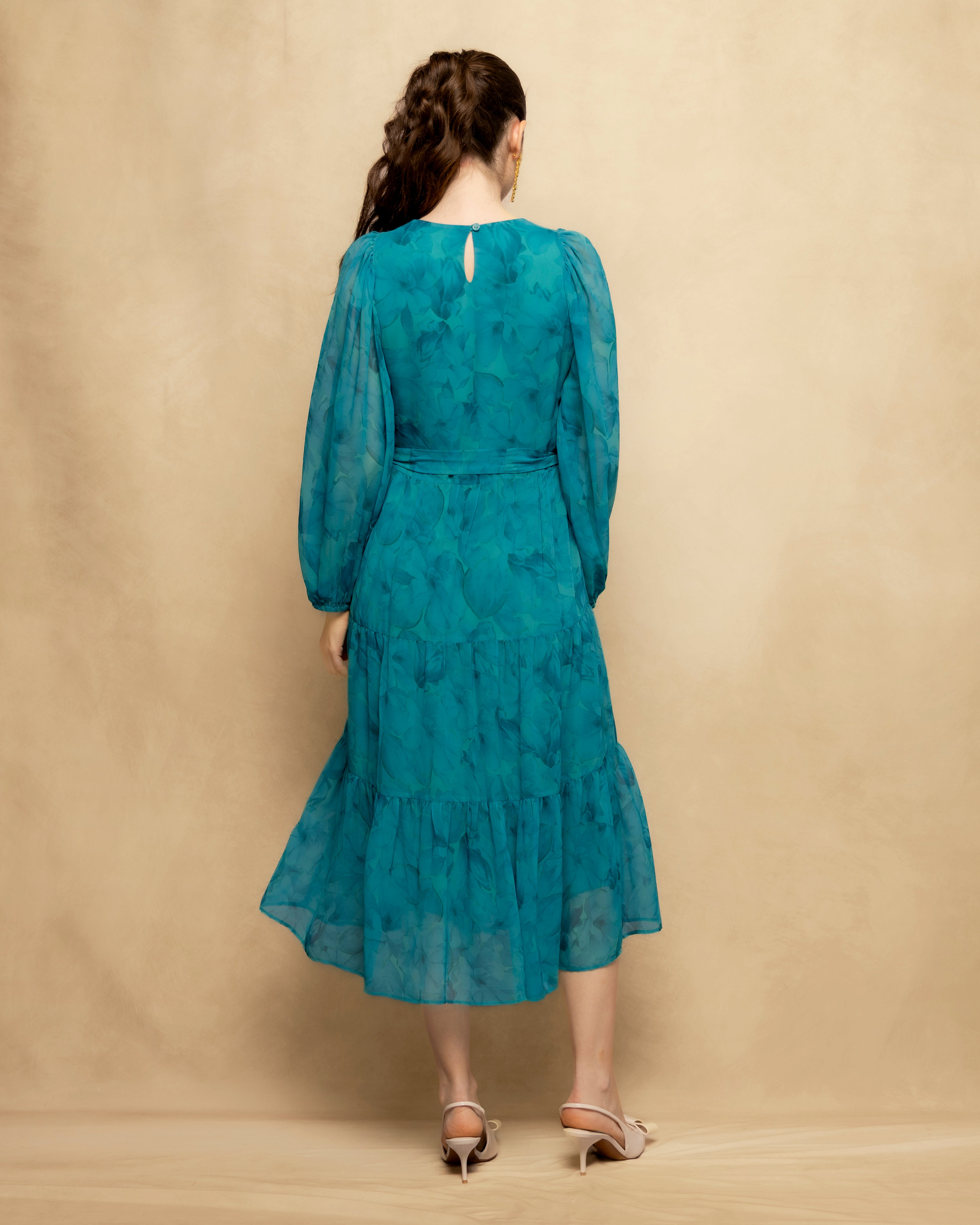 Vestido Midi Vaporoso com Bordado Frontal Turquesa-6