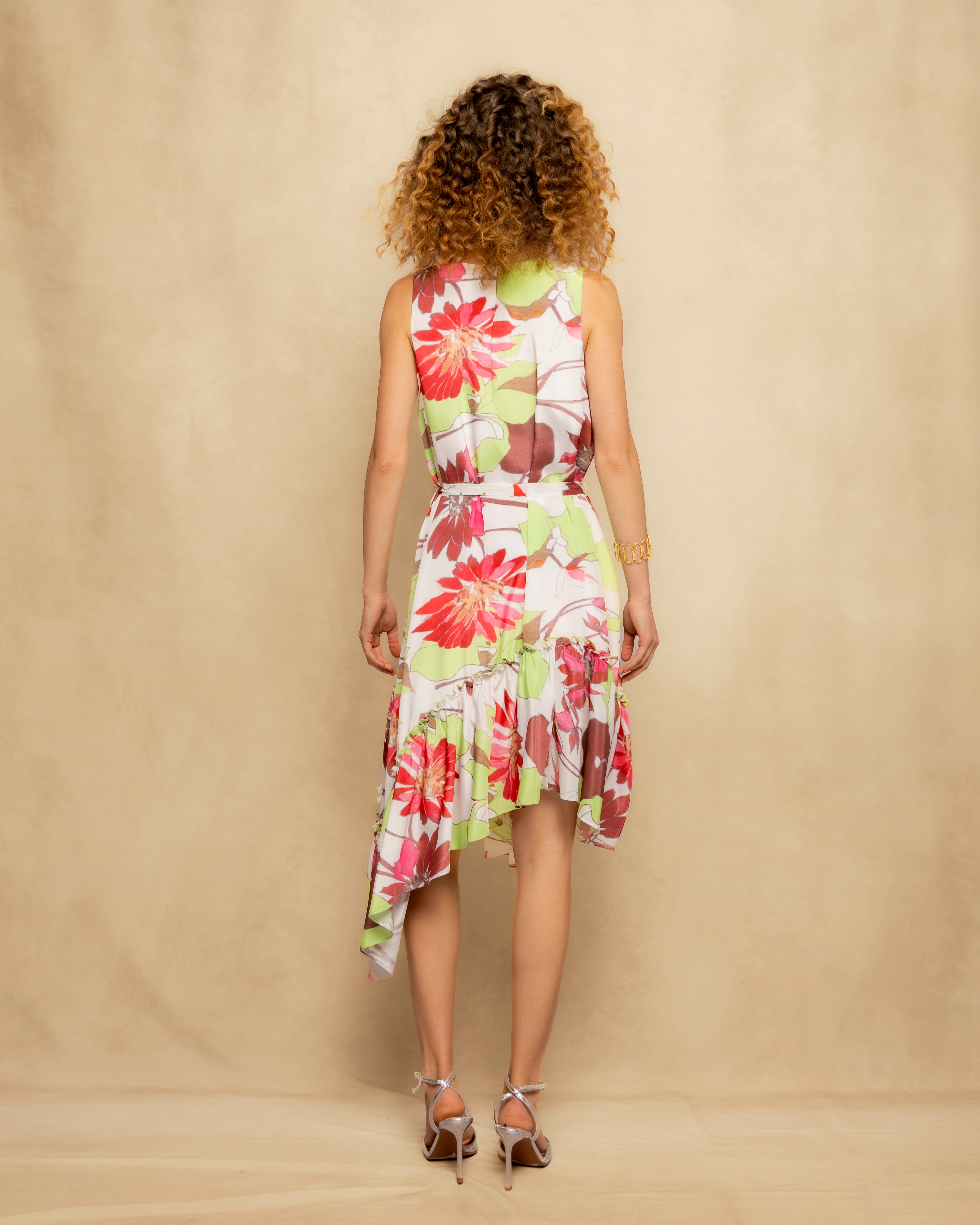Vestido Midi Estampado sem Mangas com Cinto e Bainha Assimétrica Multicolor-6