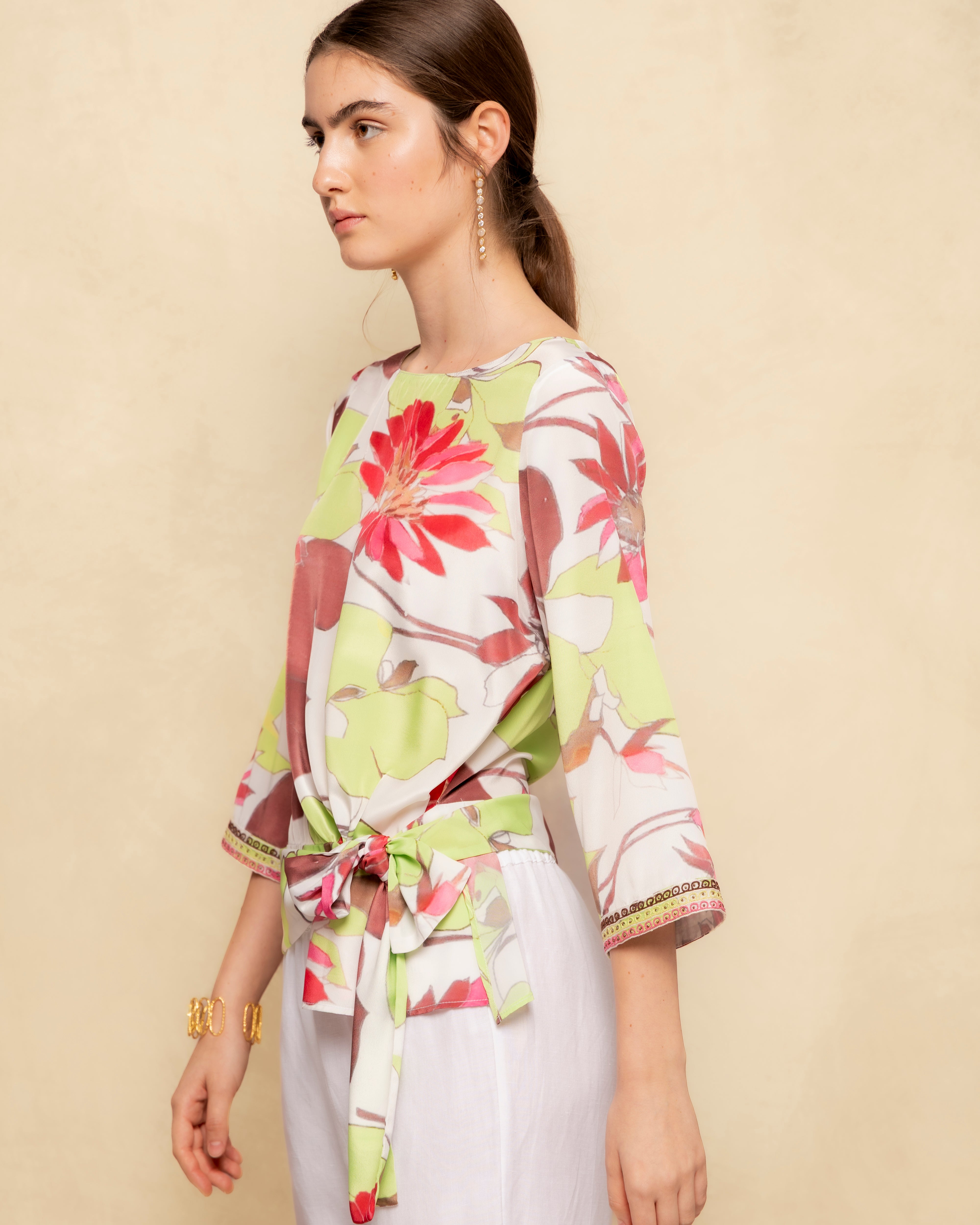 Blusa Estampada de Manga Comprida com Laçada Lateral Multicolor-2