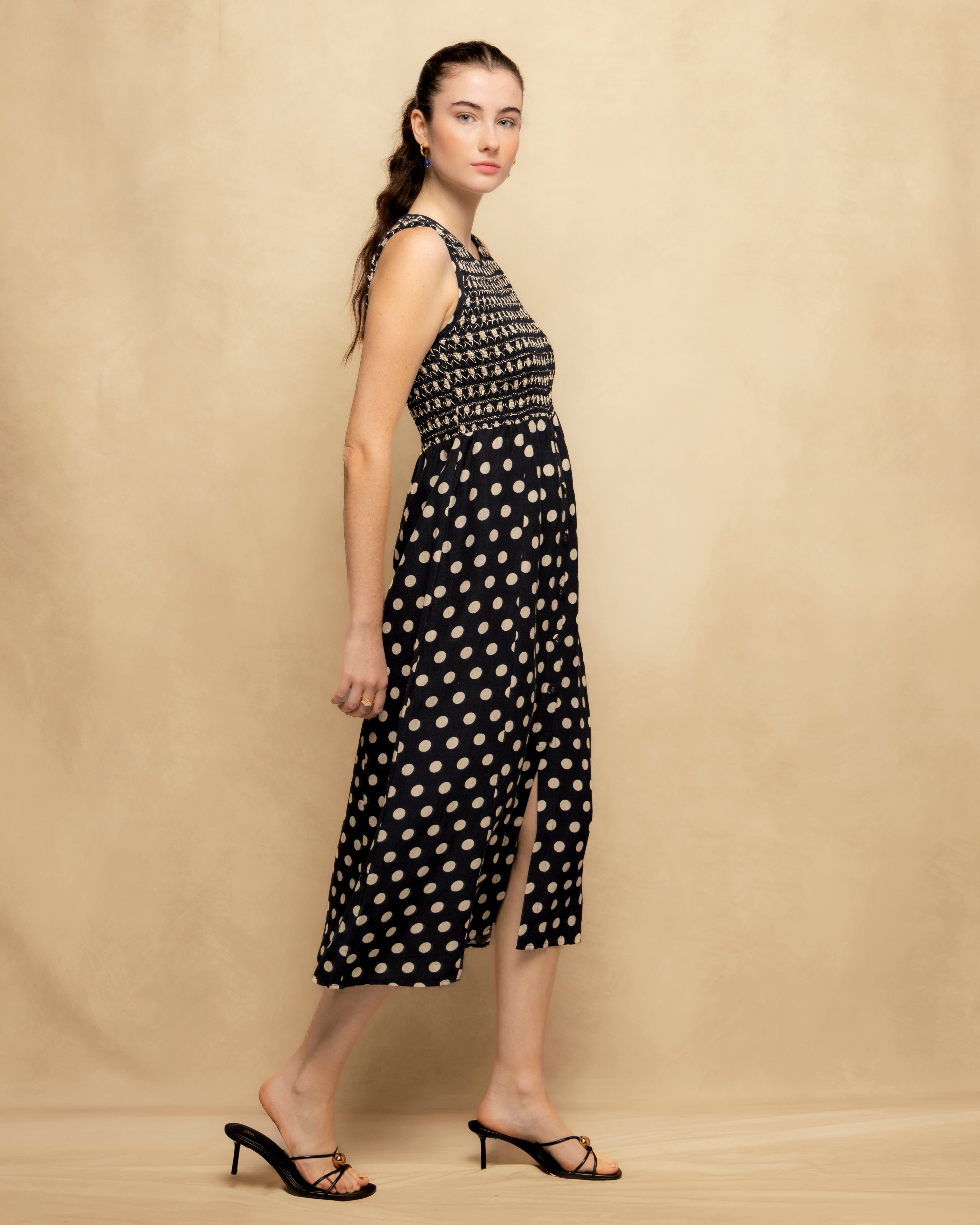 Vestido Midi sem Mangas com Corpo Franzido e Saia Estampada Preto-4