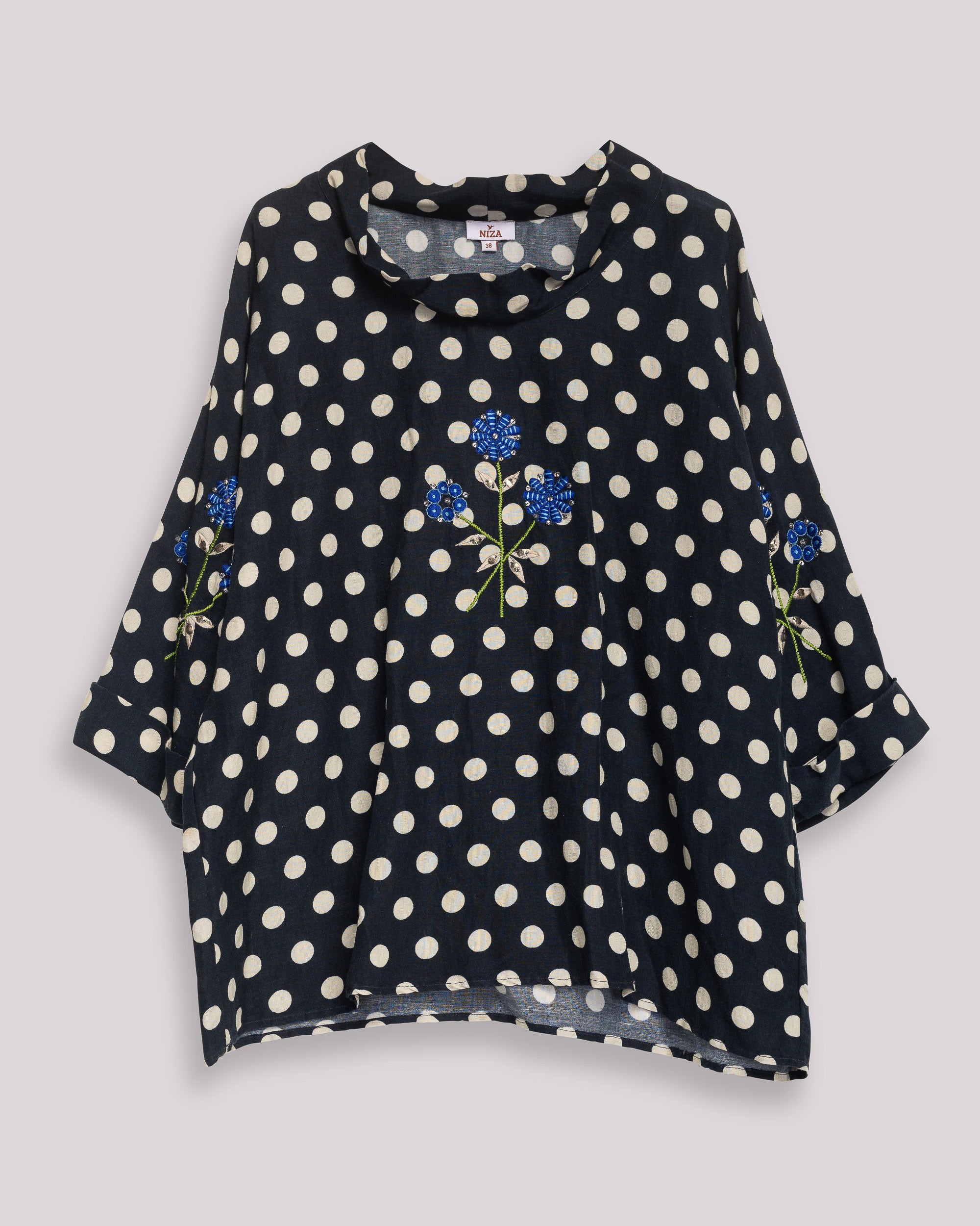 Blusa Ampla com Estampado de Bolinhas e Bordado Preto-8