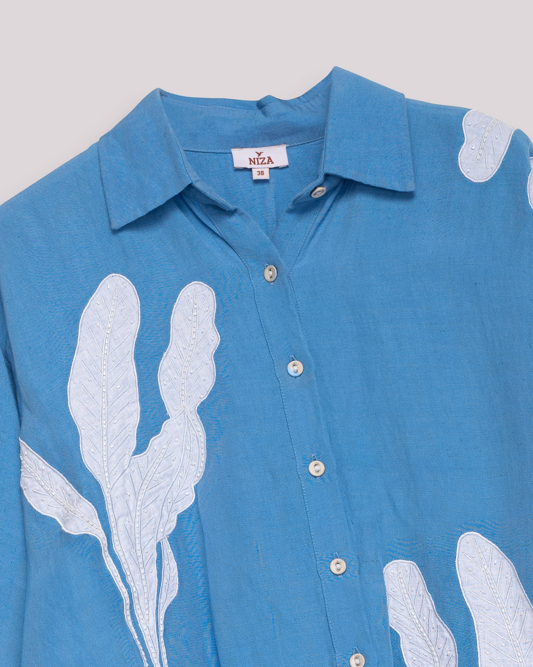 Camisa Fluida com Bordado Azul-8