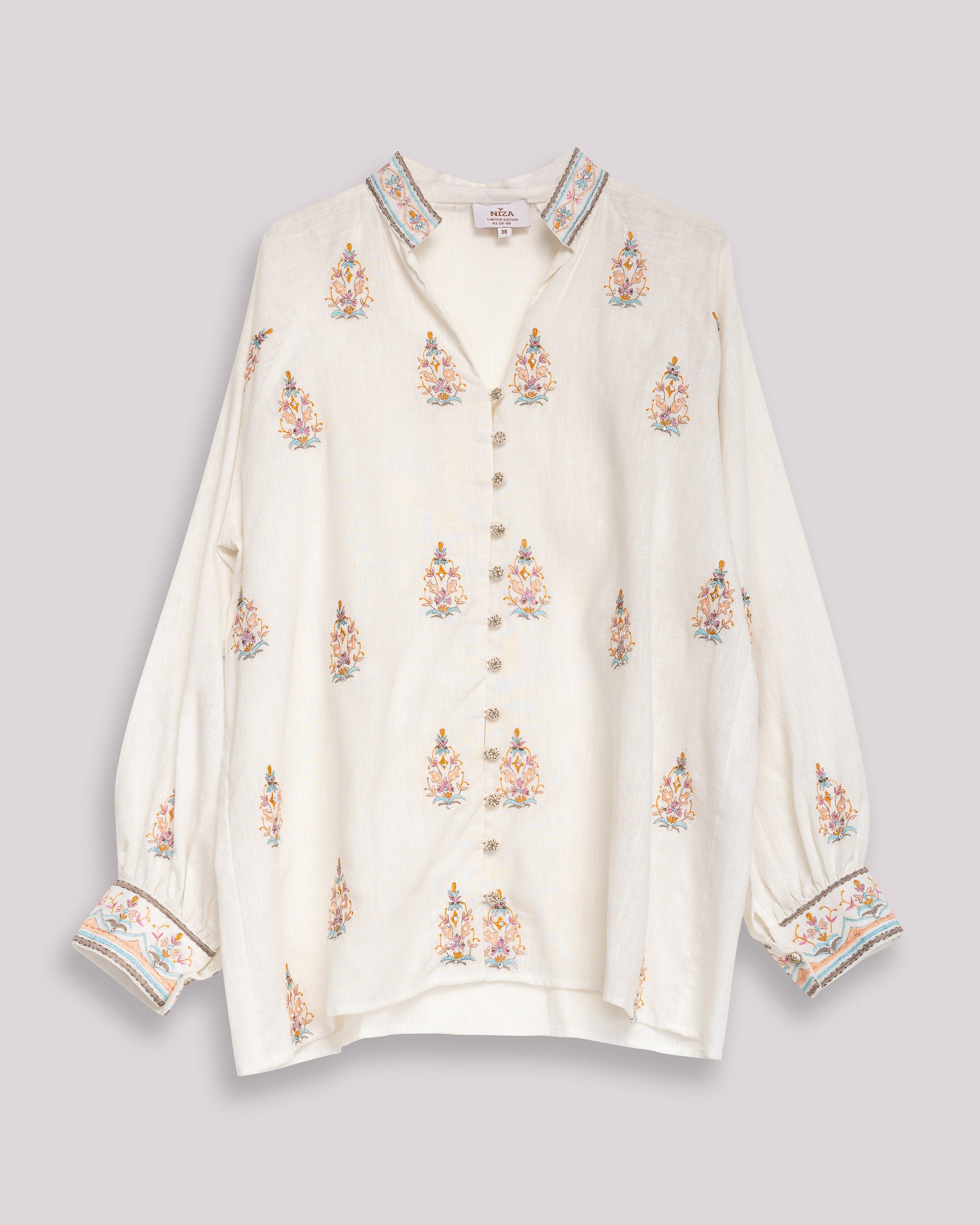 Blusa de Manga Comprida com Estampação Artesanal e Fecho Frontal Branco-8