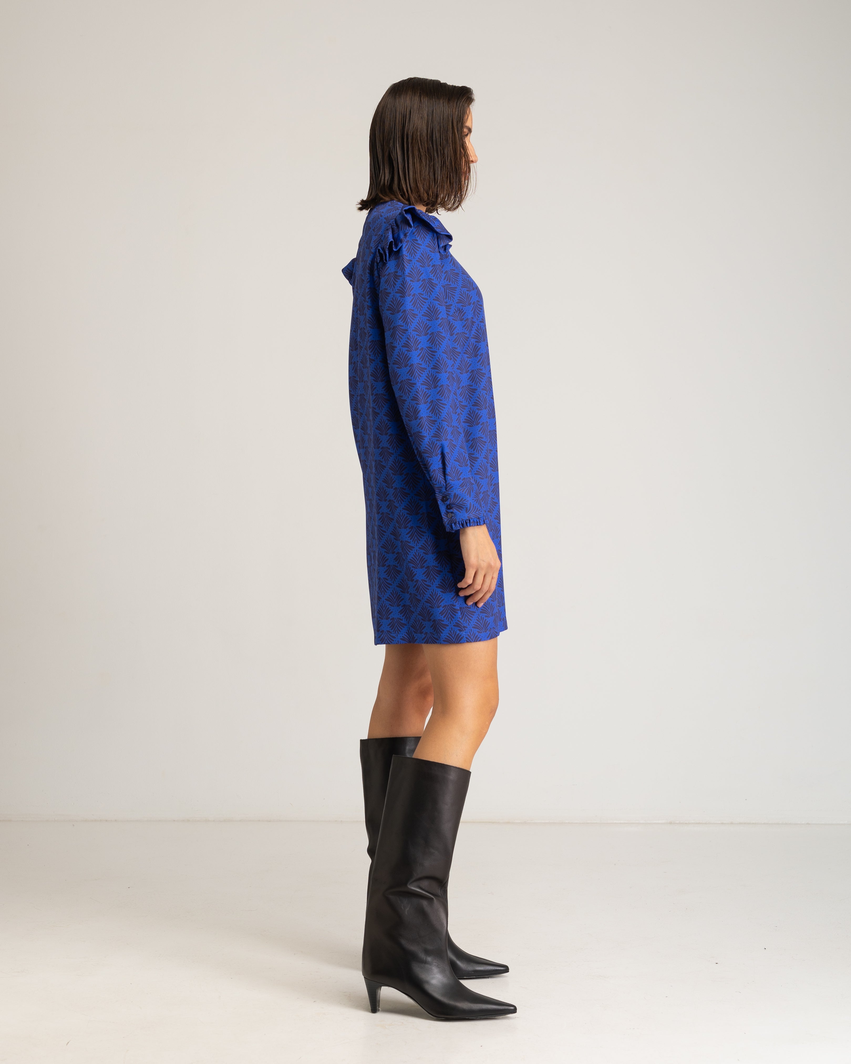 Vestido Curto com Folhos e Manga Comprida Azul-4