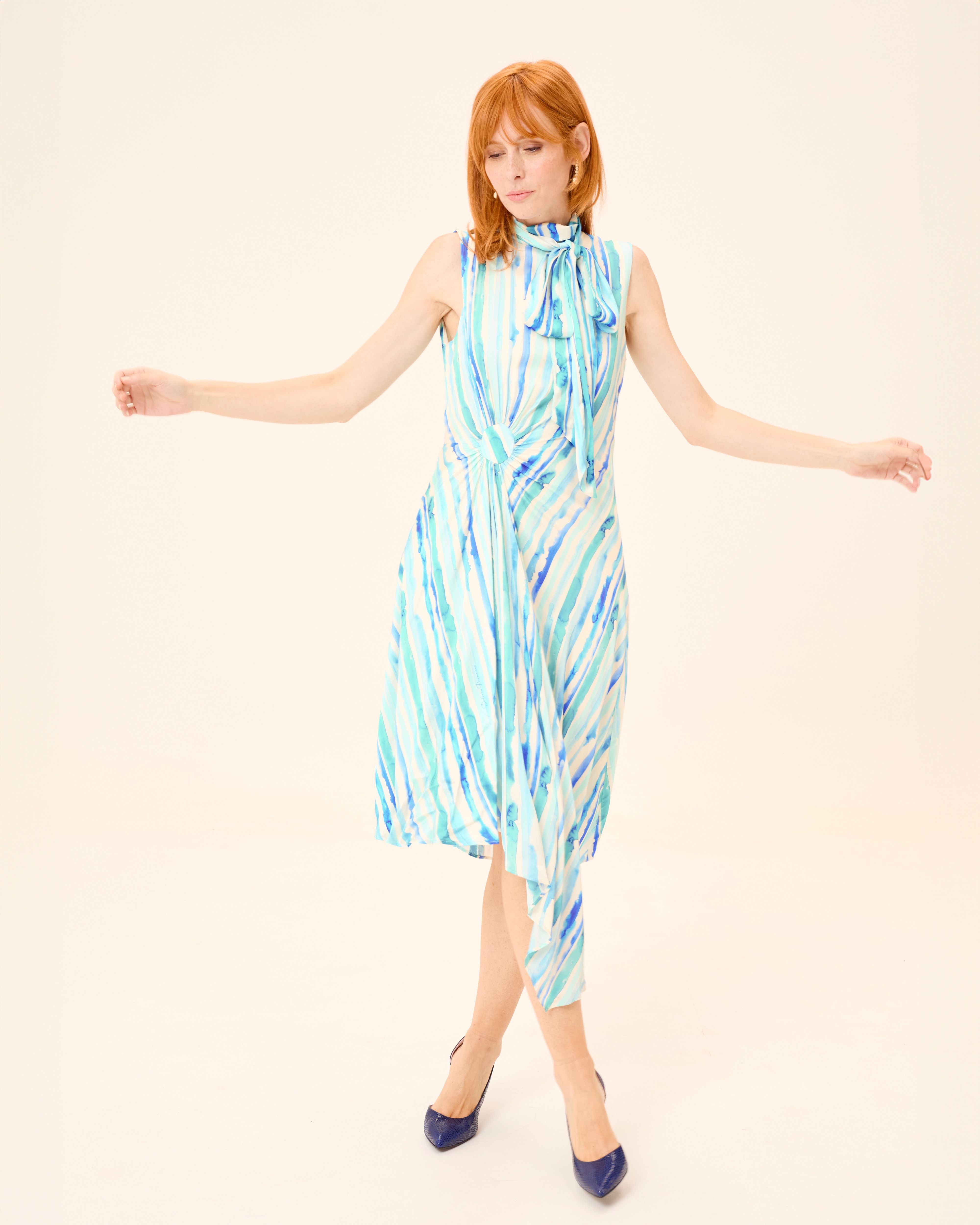 Vestido Midi Allure sem Mangas com Laços Ajustáveis Azul-2