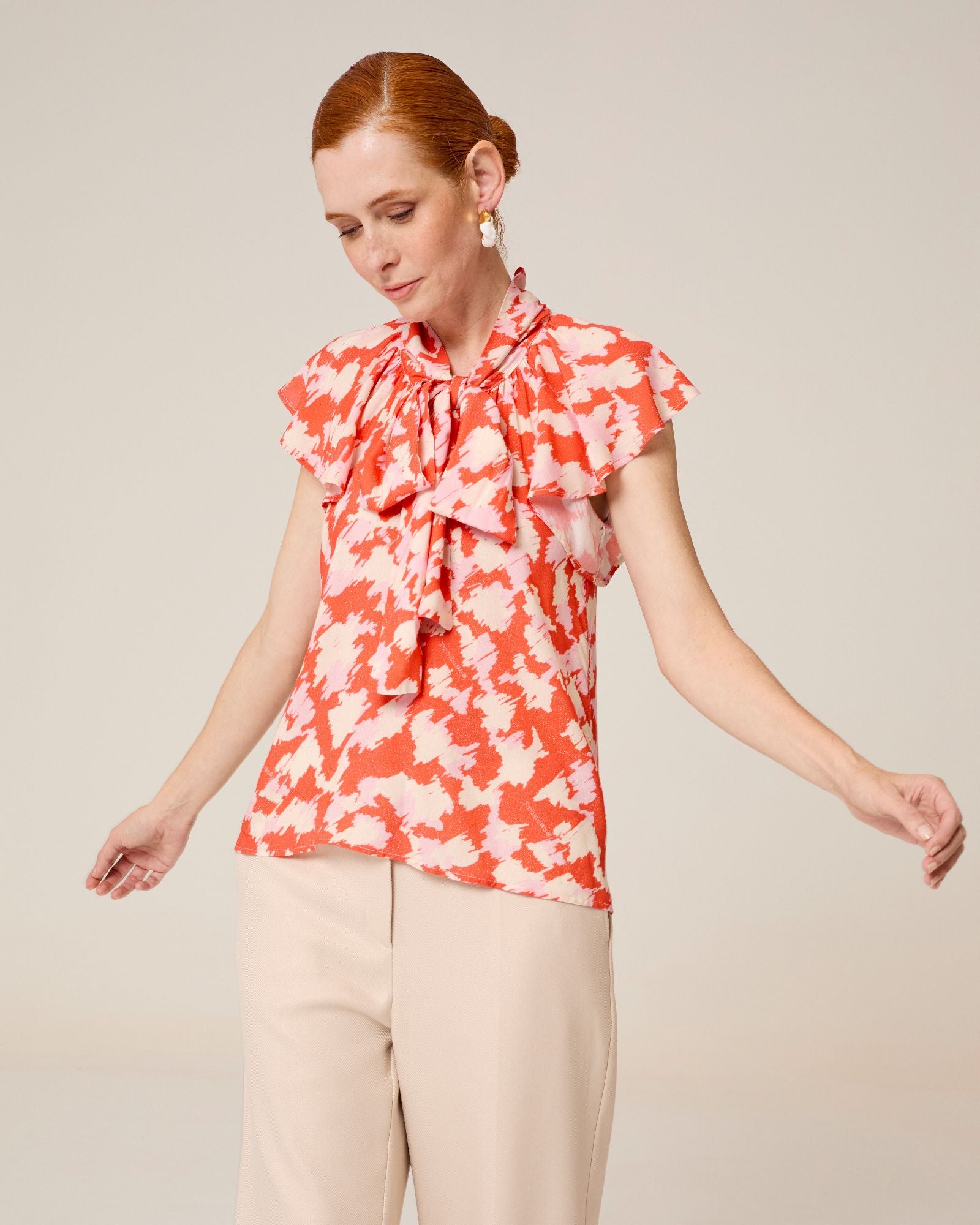 Blusa Zia com Laçada e Folhos Laranja-1