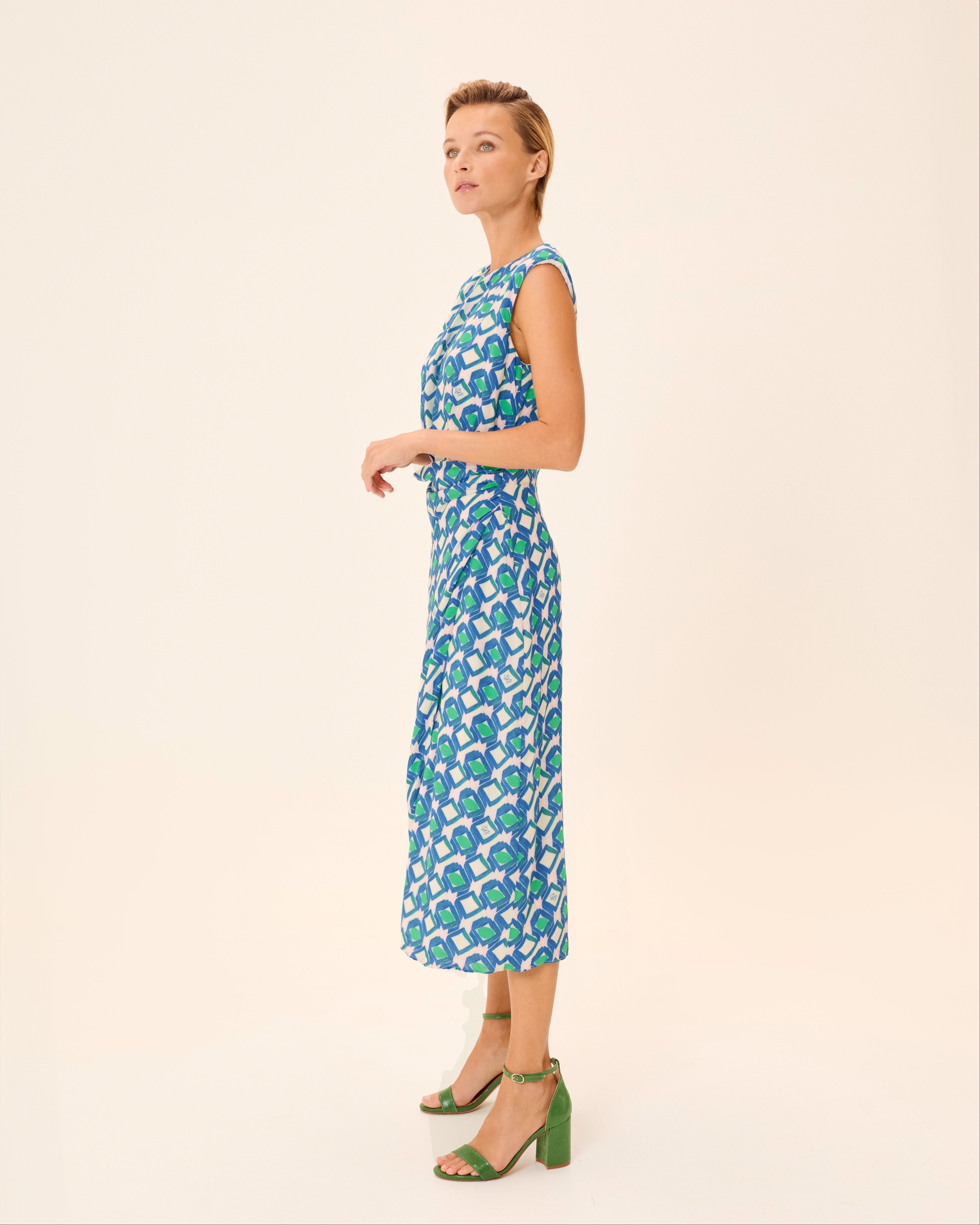 Vestido Midi Eda Estampado com Decote Redondo e Ombreiras Multicolor-6