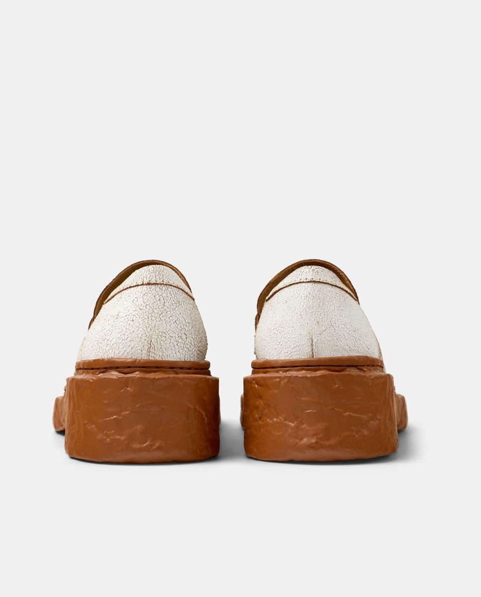 Mocassins de Pele com Biqueira Quadrada Branco-3