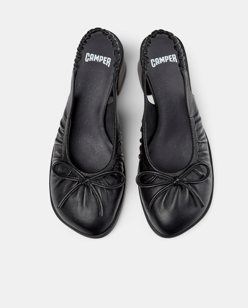 Mocassins com Salto de Pele Kora Preto-3