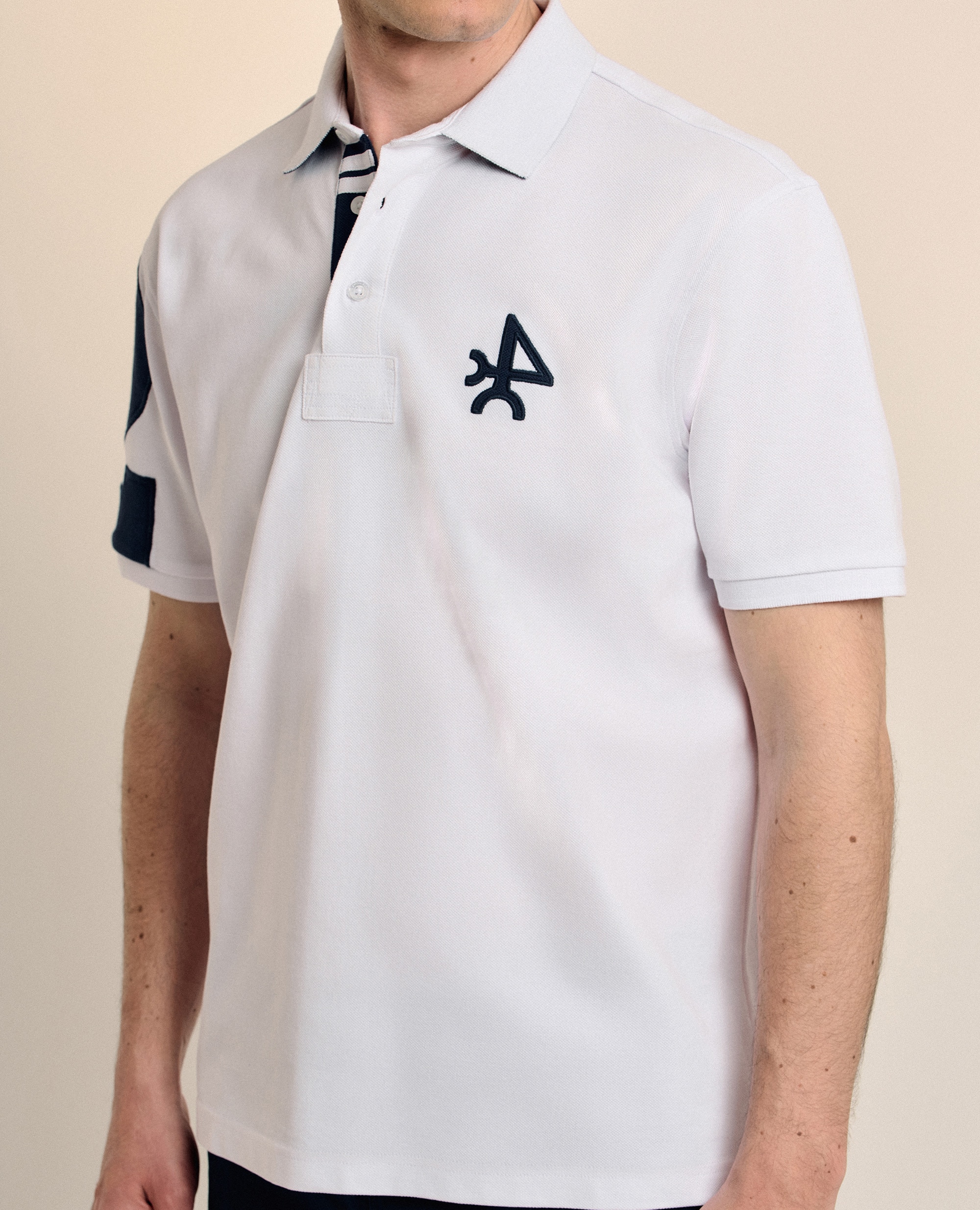 Polo de Piqué Corte Classic de Manga Curta Branco-6