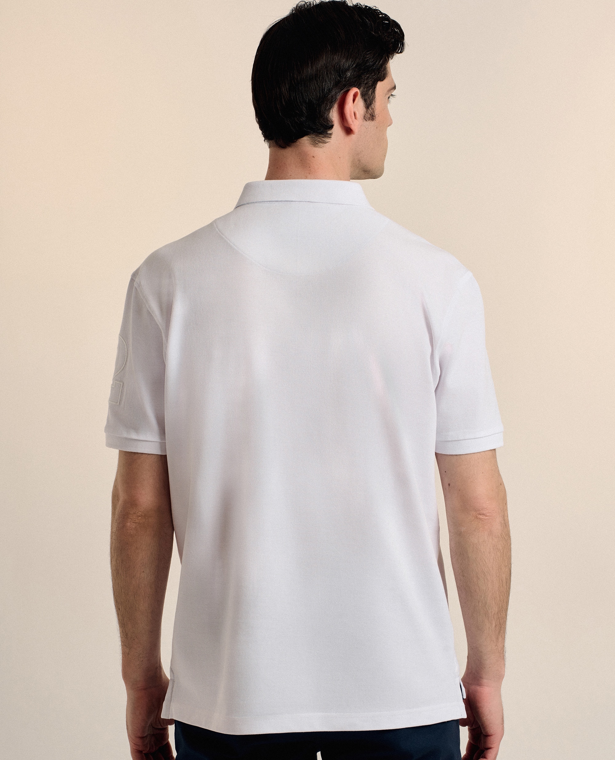Polo de Piqué Corte Classic de Manga Curta Branco-2