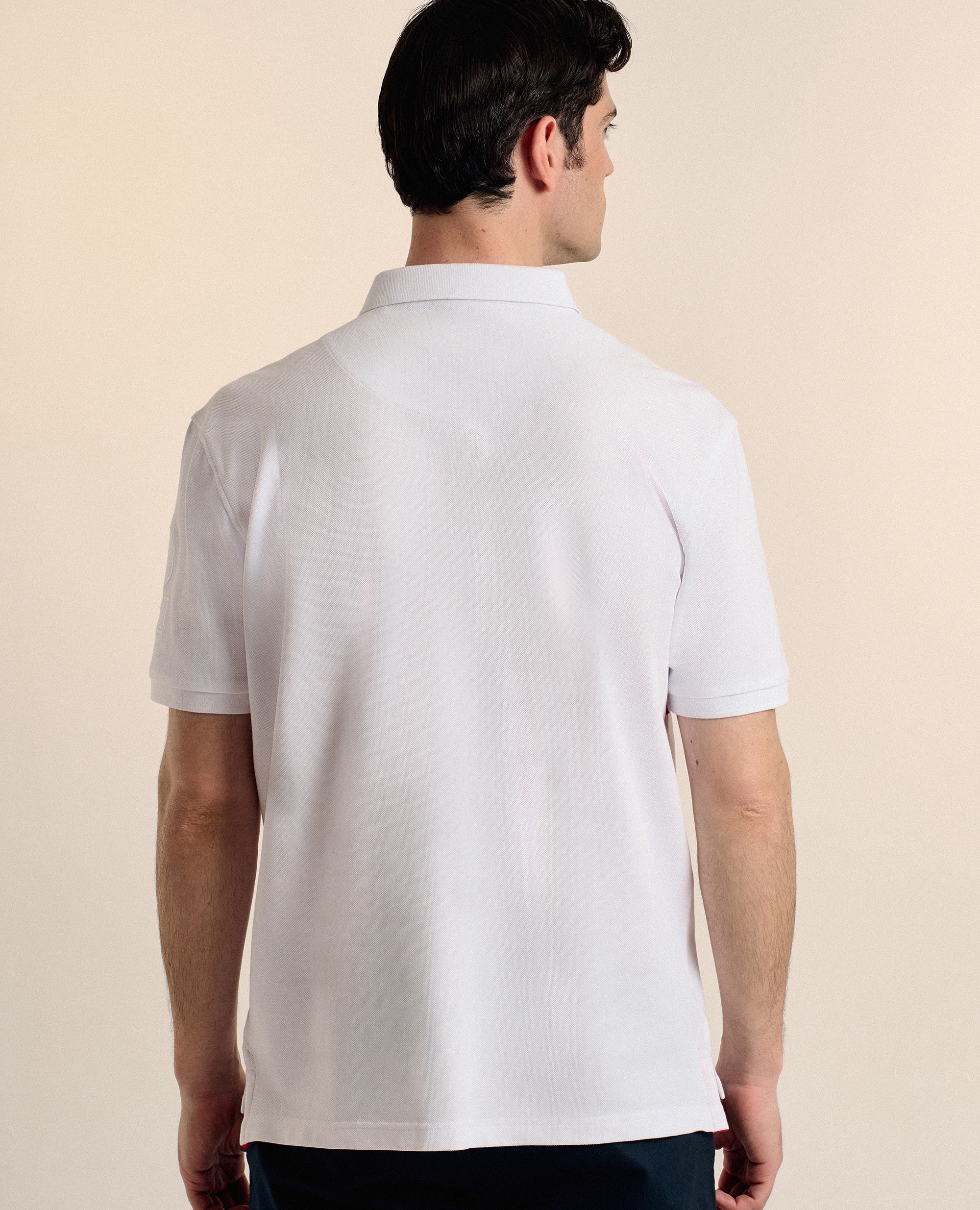 Polo de Piqué Corte Classic de Manga Curta Branco-2