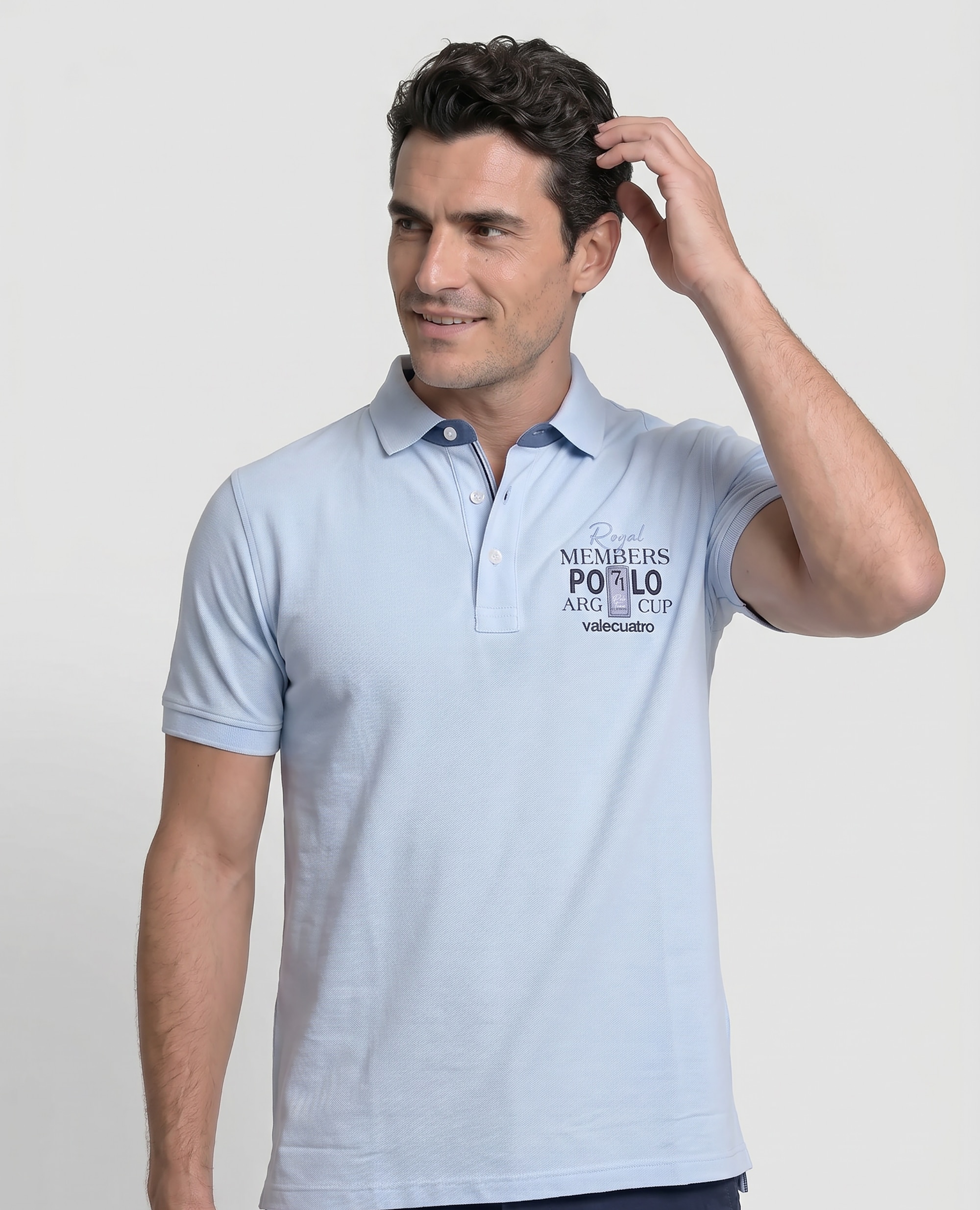 Imagem 0 de Polo de Piqué de Manga Curta Corte Classic