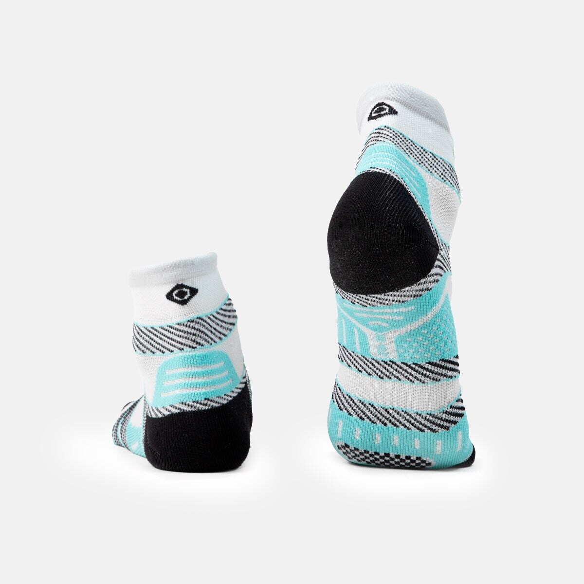 Meias Desportivas de Cano Médio Padros V2 Izas Prata-3