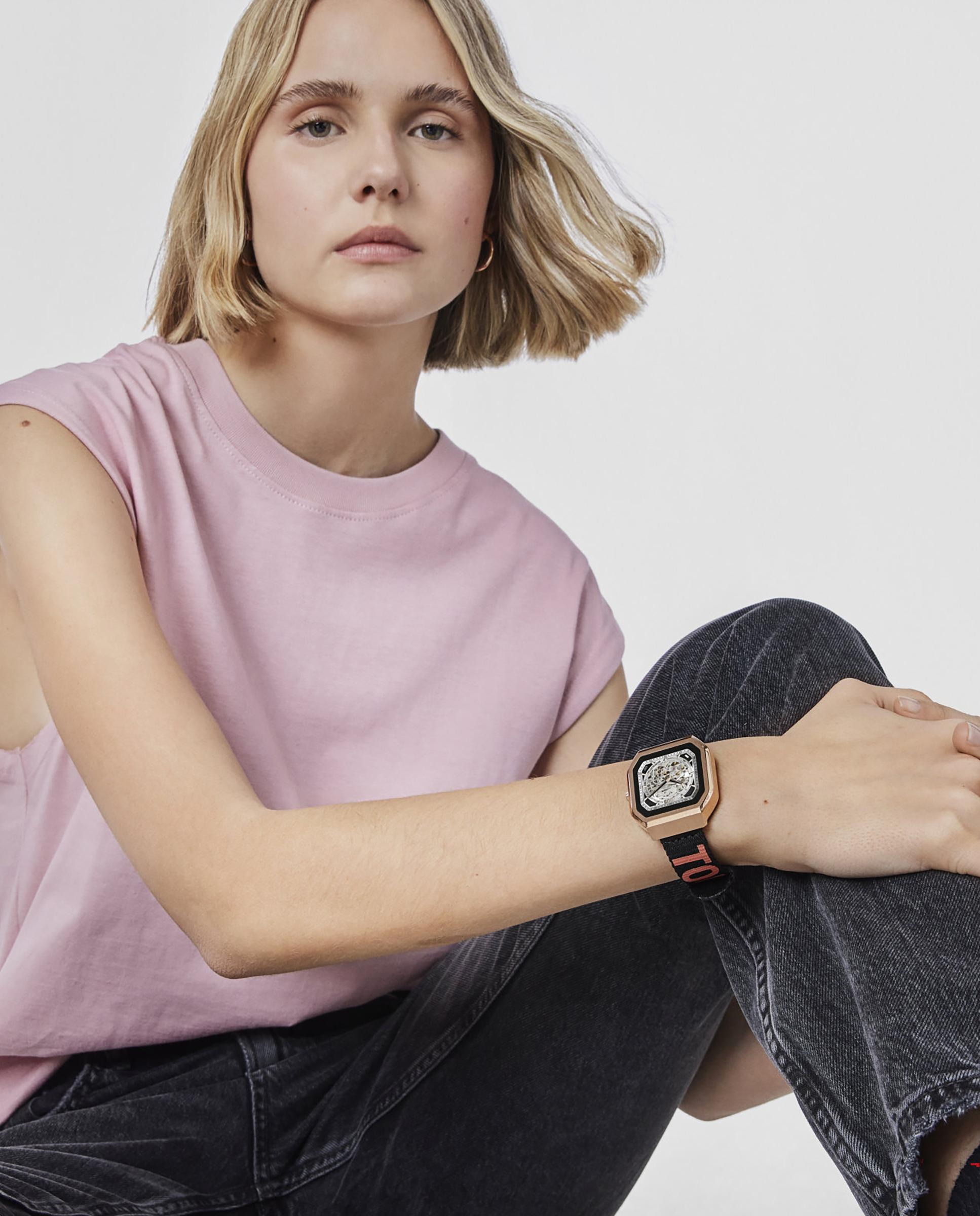 Smartwatch B-connect com Bracelete de Nylon e Bracelete de Silicone em Rosa Multicolor-5