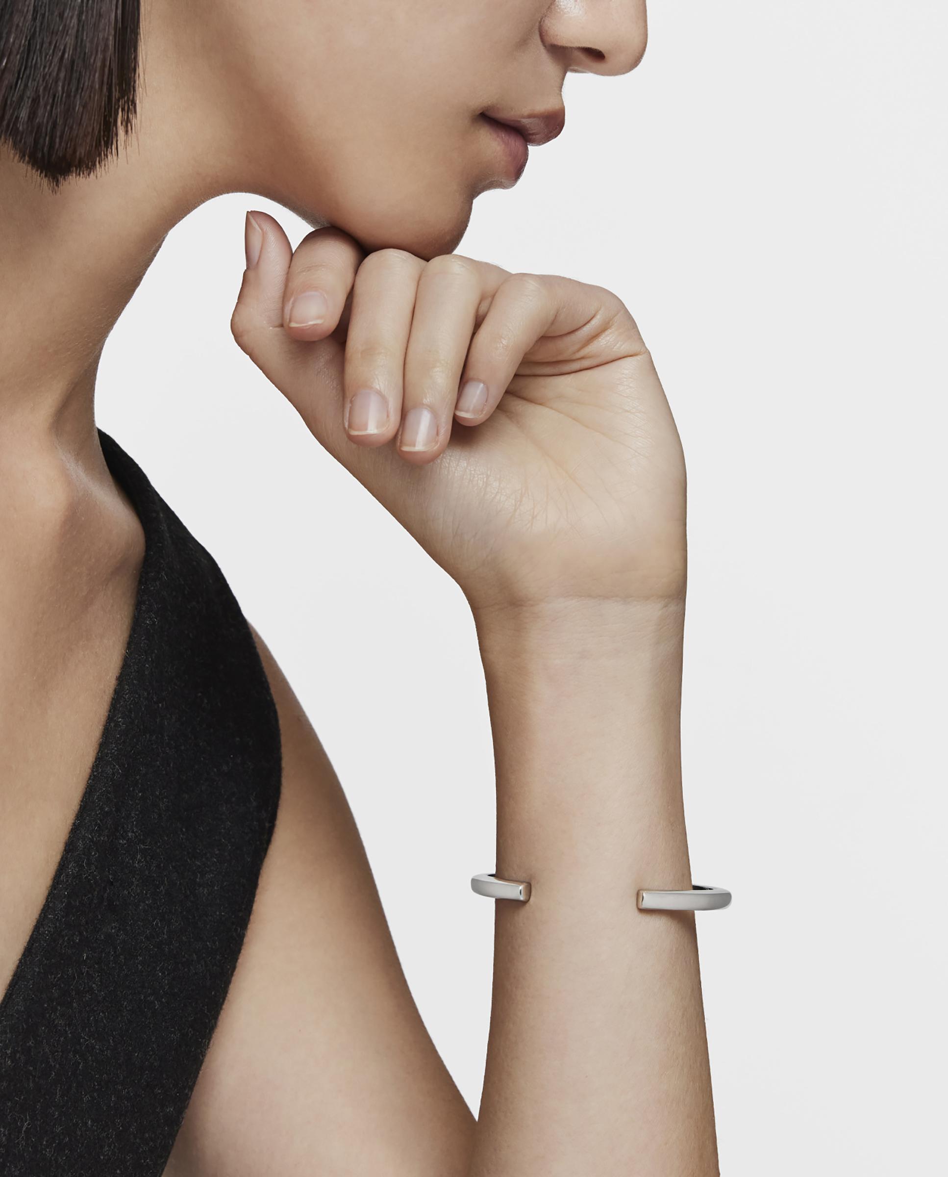 Relógio Analógico Manifesto com Bracelete de Aço Prata-5