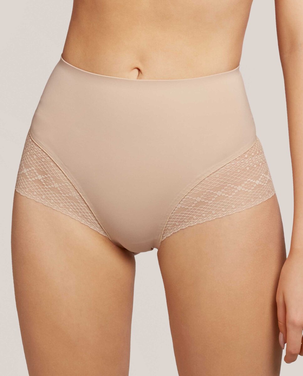 Imagem 0 de Cueca Redutora Alta e Moldeadora com Efeito Ventre Plano